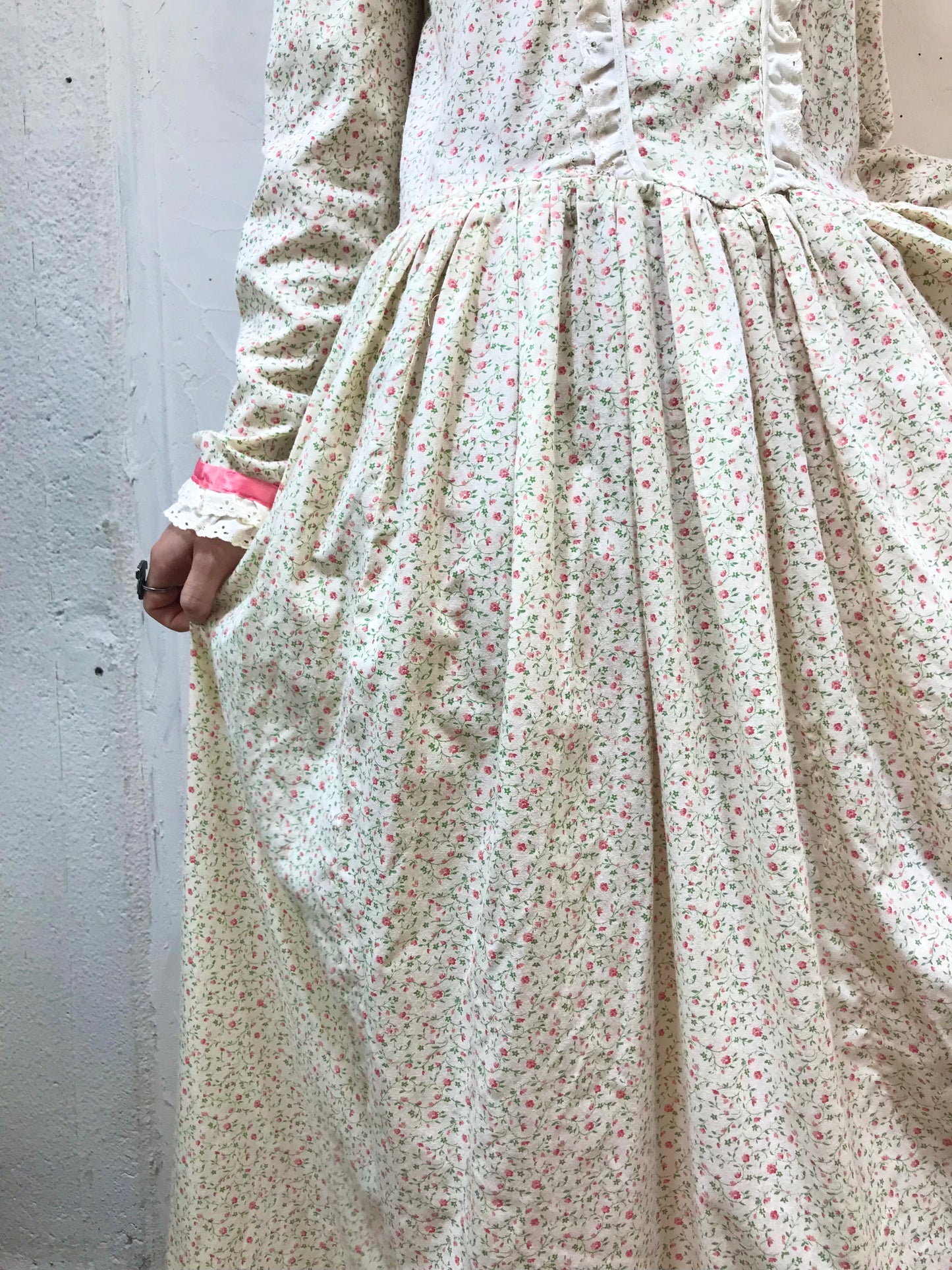 ’70s Vintage Flower Dress [G24598]