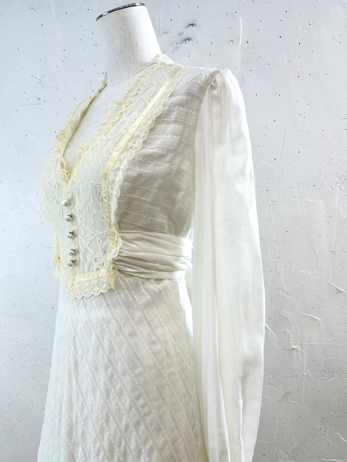 Vintage White Lace Dress [K30818]