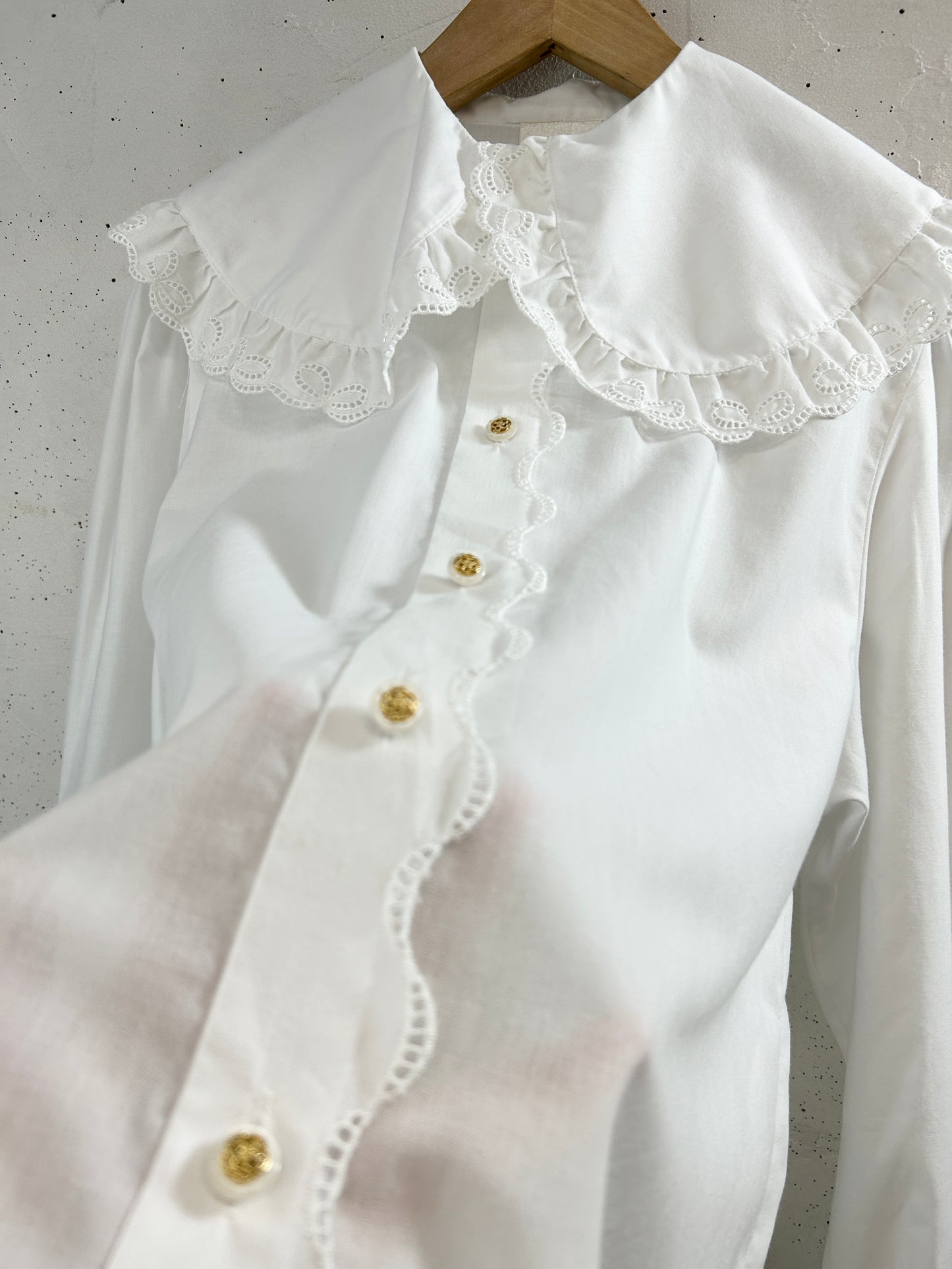 Vintage White Blouse [F32606]