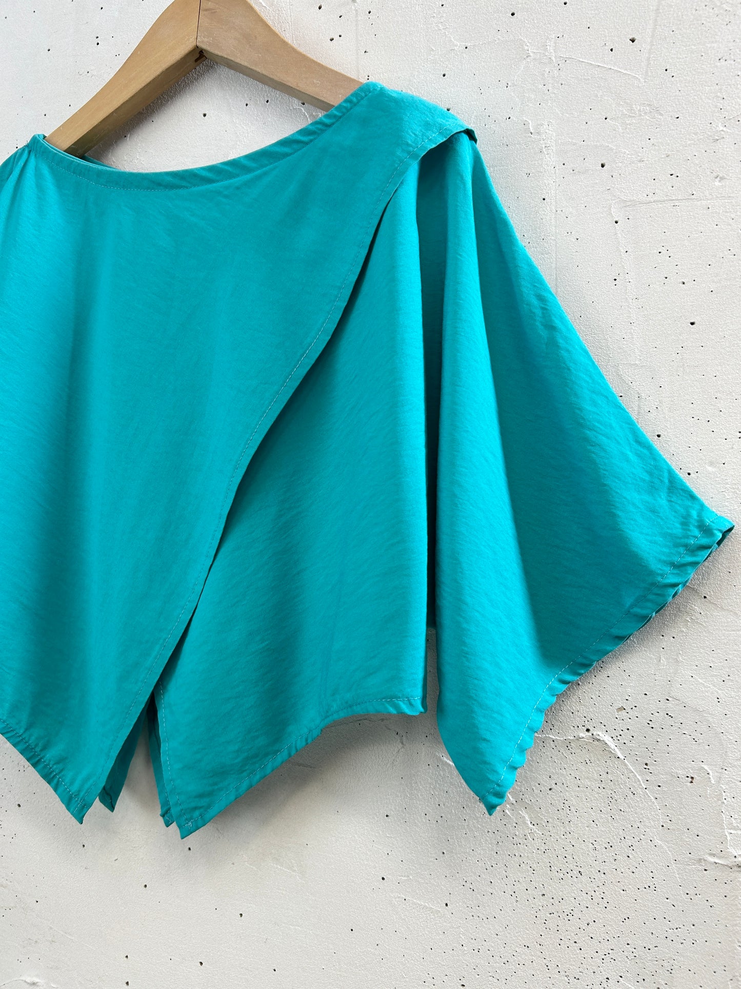 Vintage Tops [H33486]