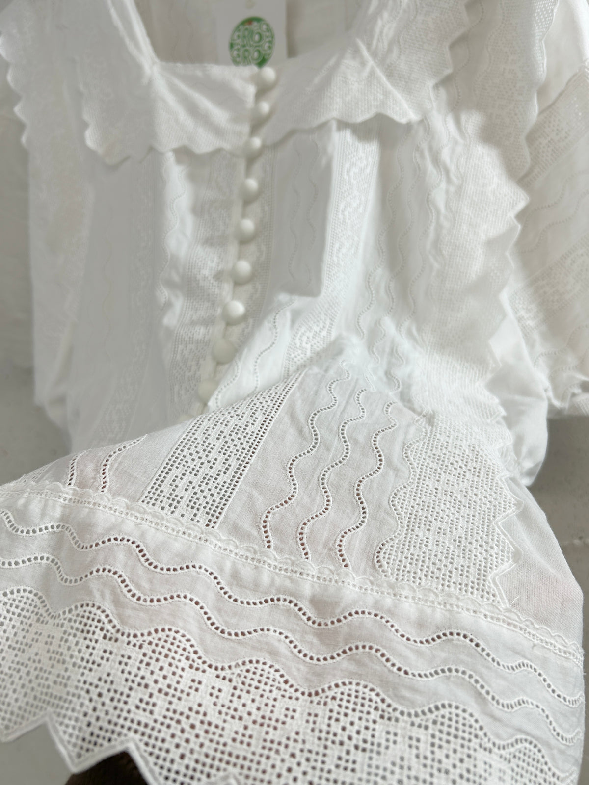 Vintage White Blouse [J34318]