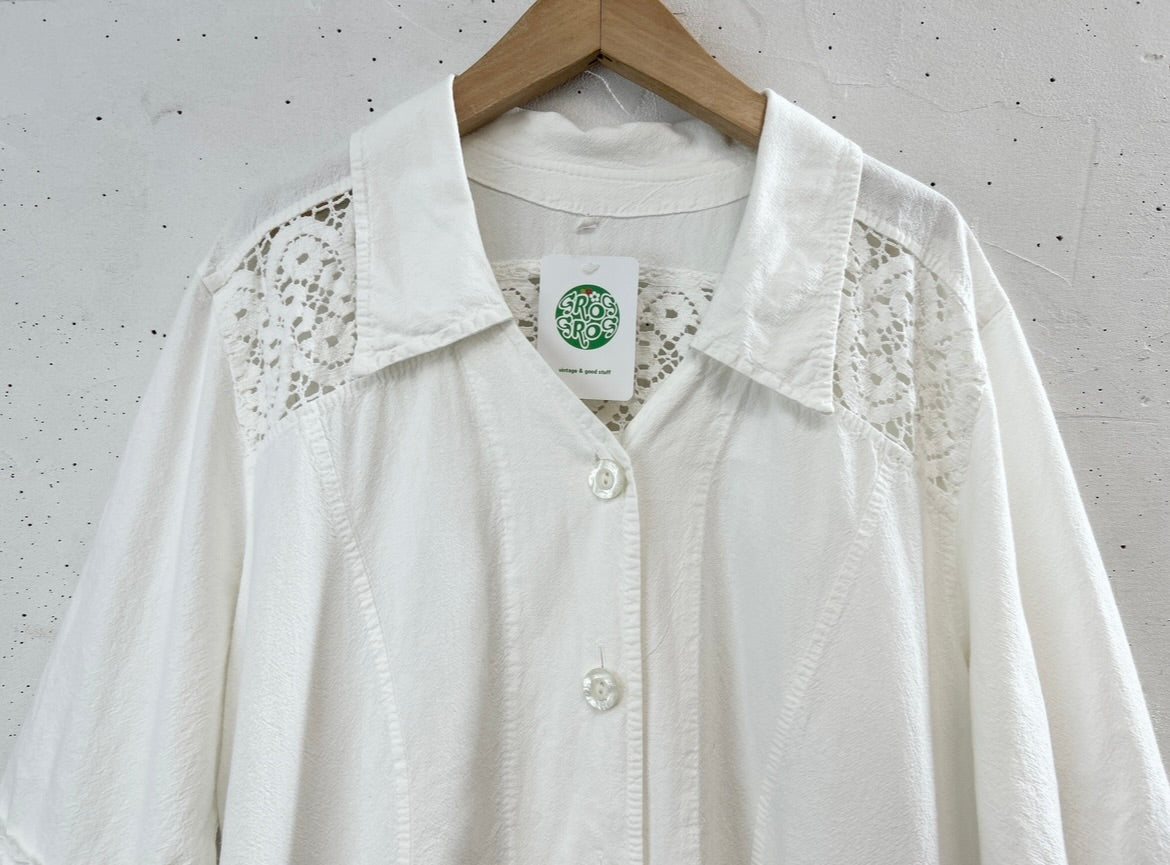 Vintage White Blouse [E32315]