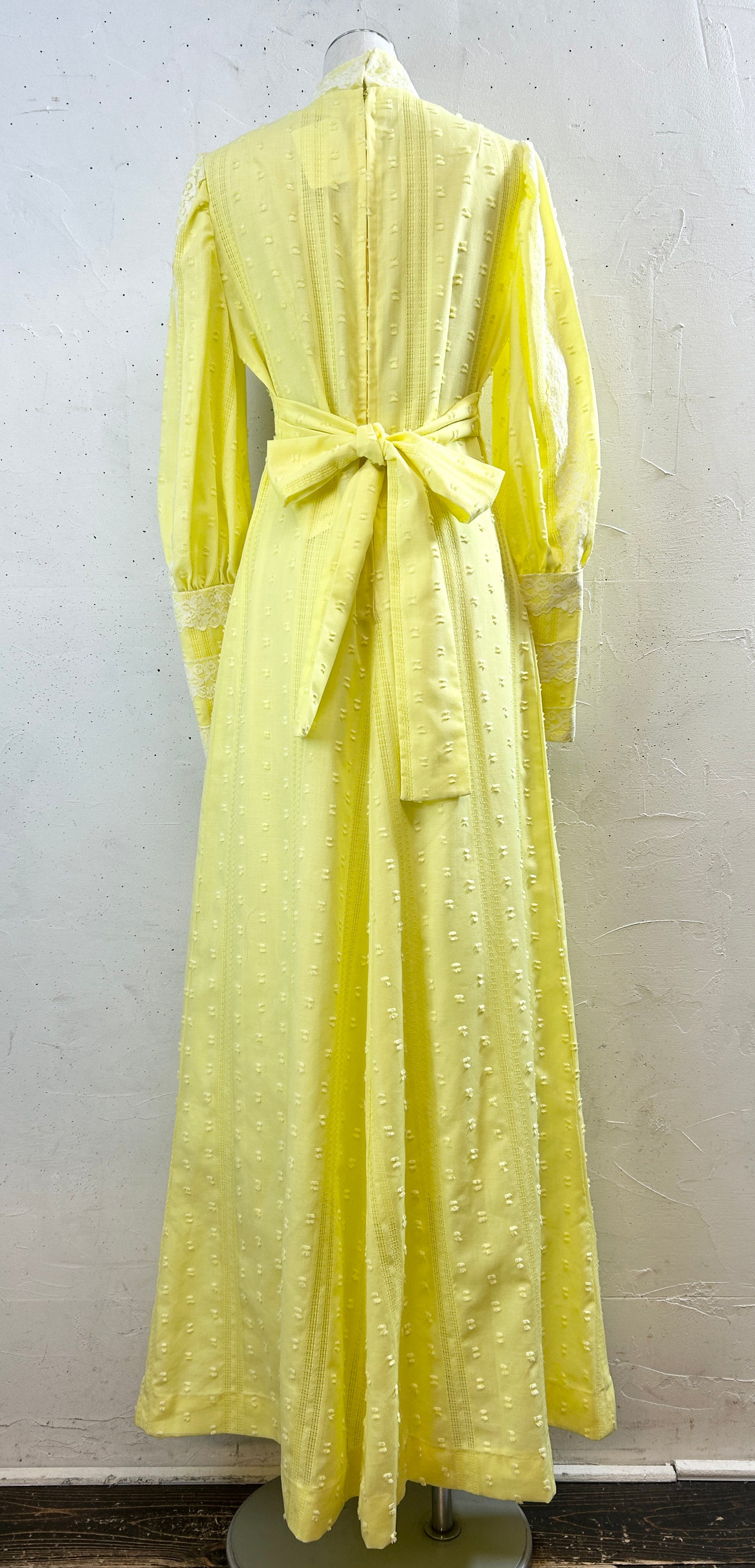 '70s Vintage Dress [J30637]