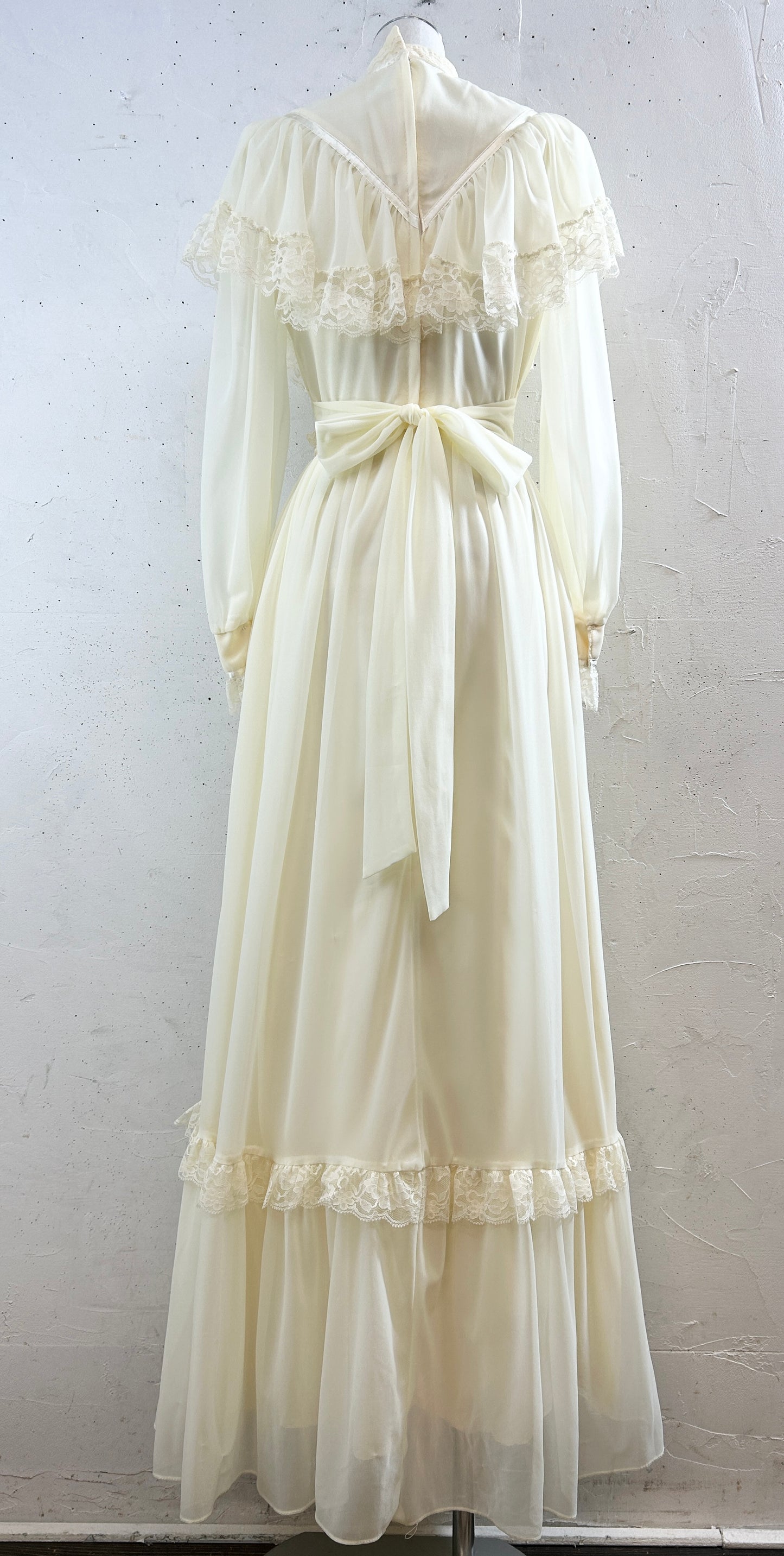 Vintage White Lace Dress [K30814]