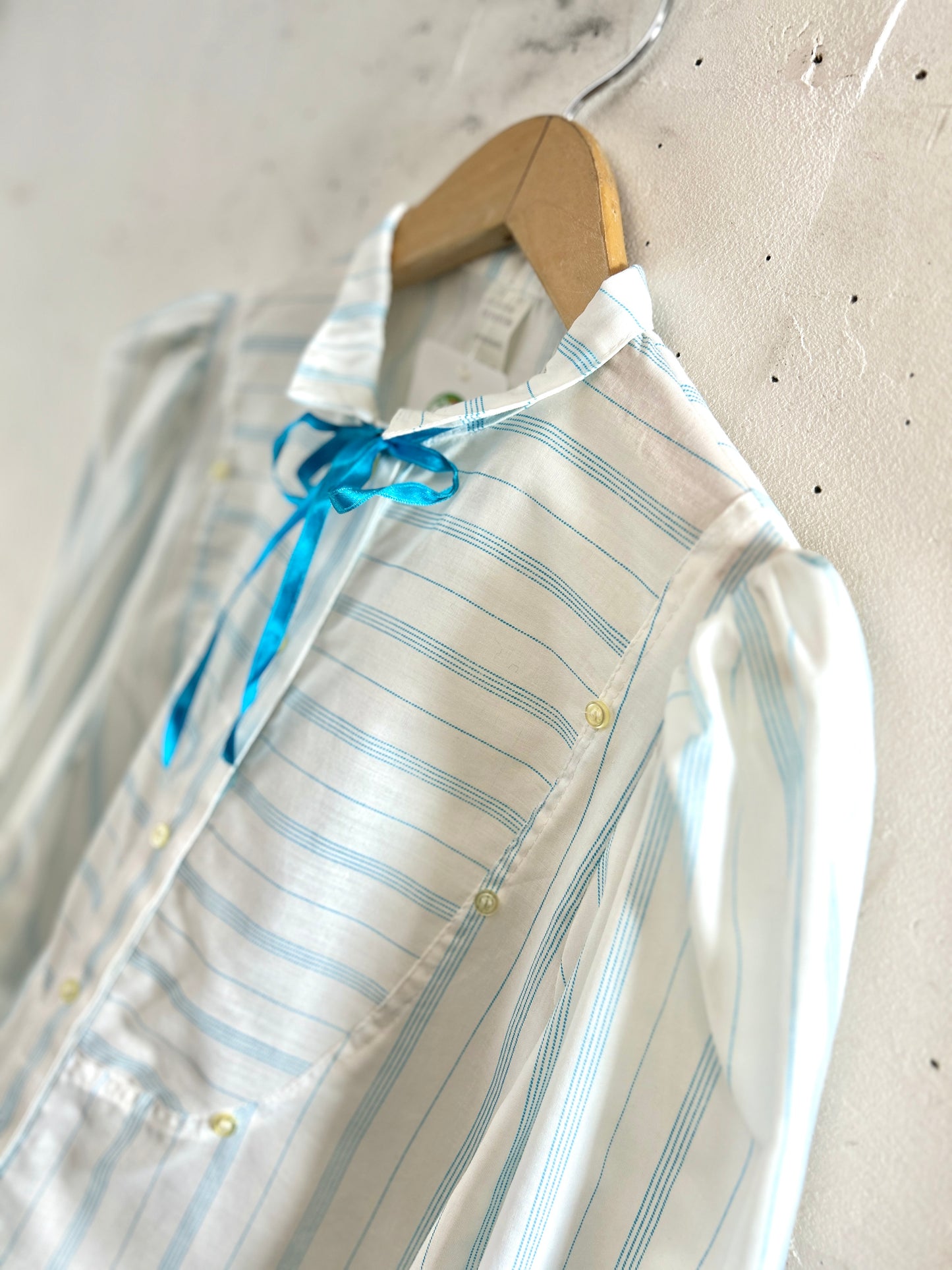 Vintage Blouse Made in France  [L30969]