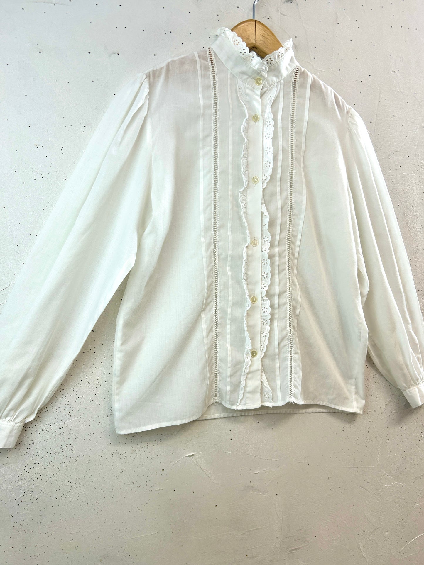 Vintage White Blouse [B31584]