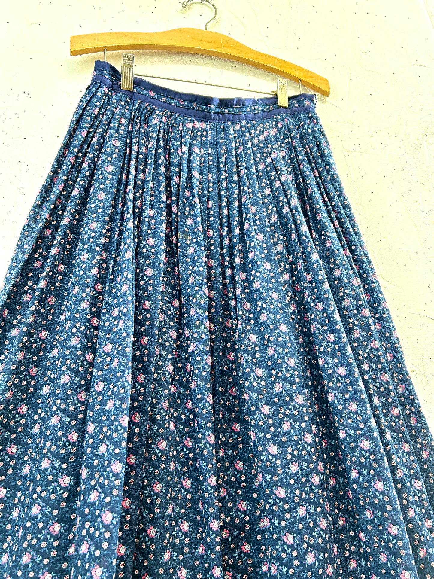 Vintage Skirt [A31452]