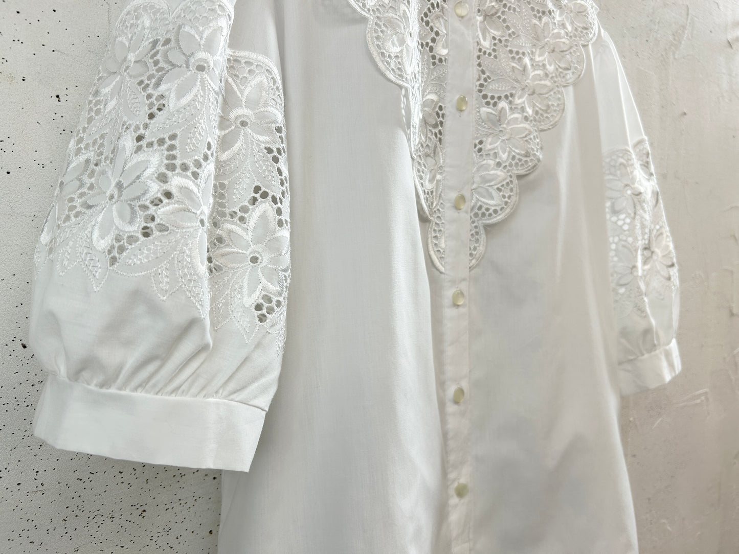 Vintage White Blouse [H33354]