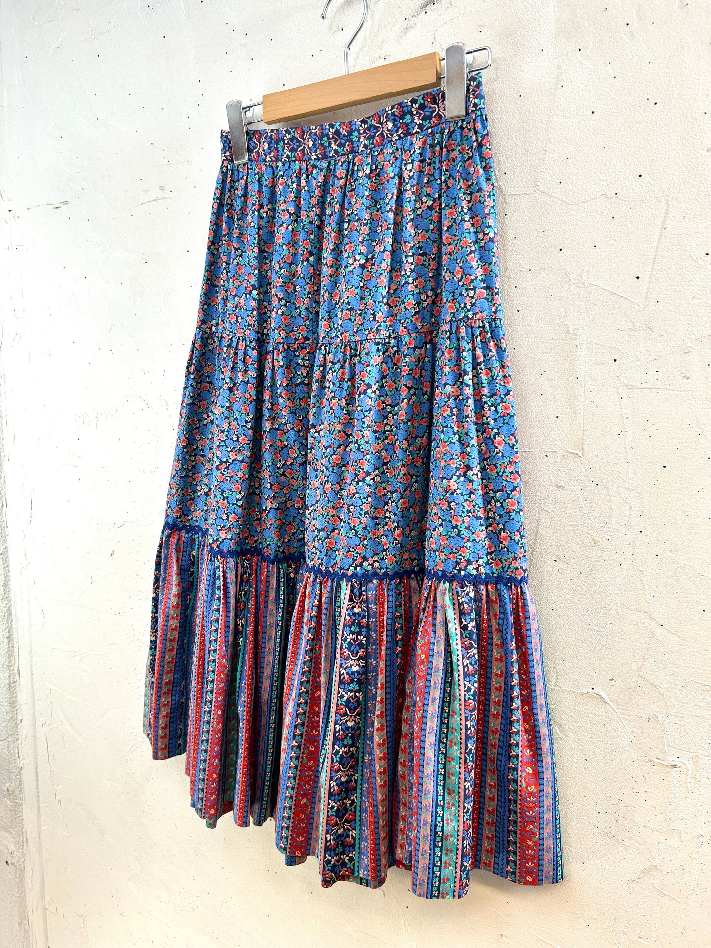 '70s Vintage flower Skirt [J30525]