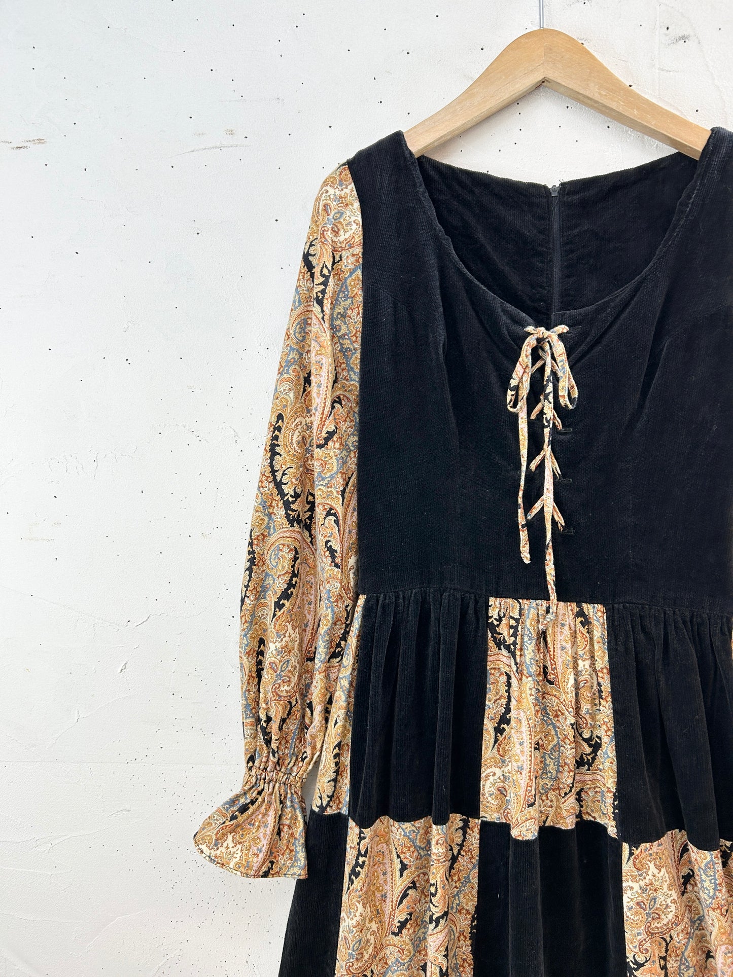 '70s Vintage Dress [J30552]