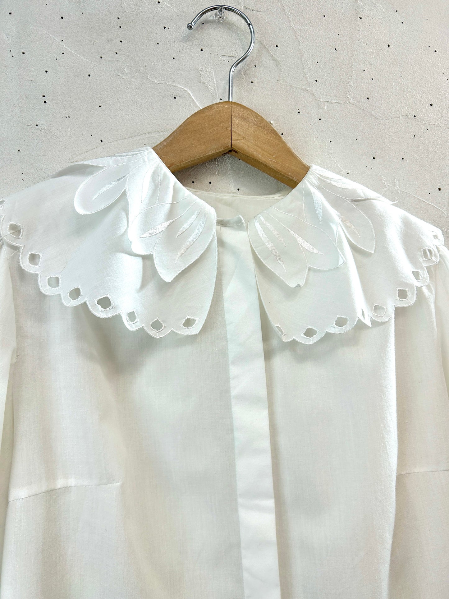 Vintage White Blouse [C31828]
