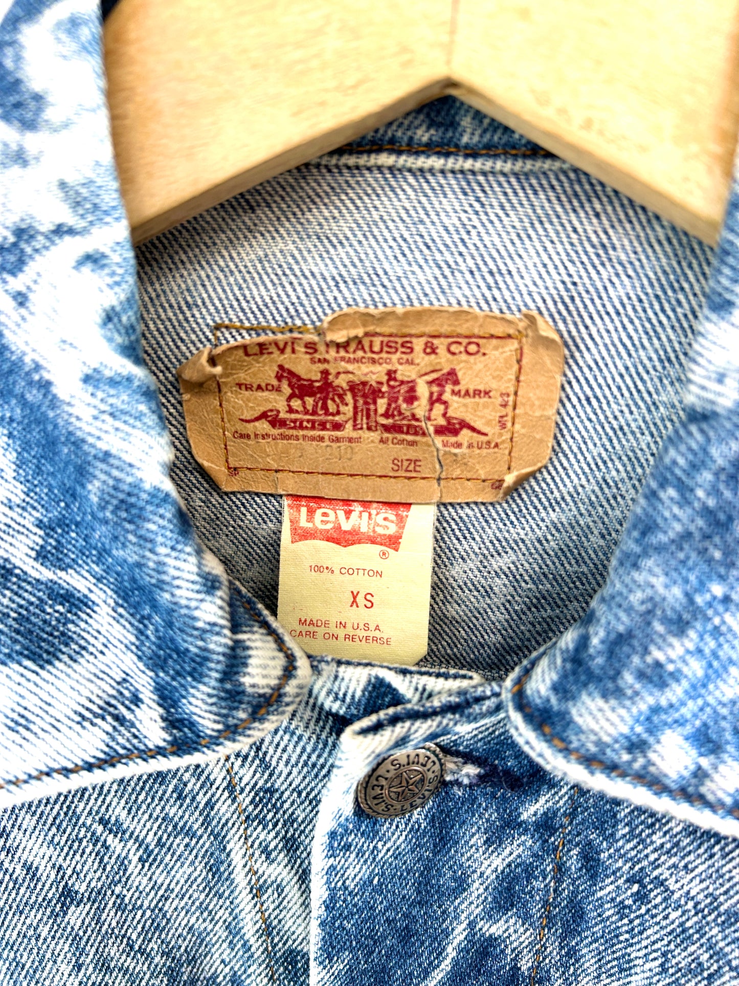 Vintage Denim Jacket 〜Levis〜 [B31691]
