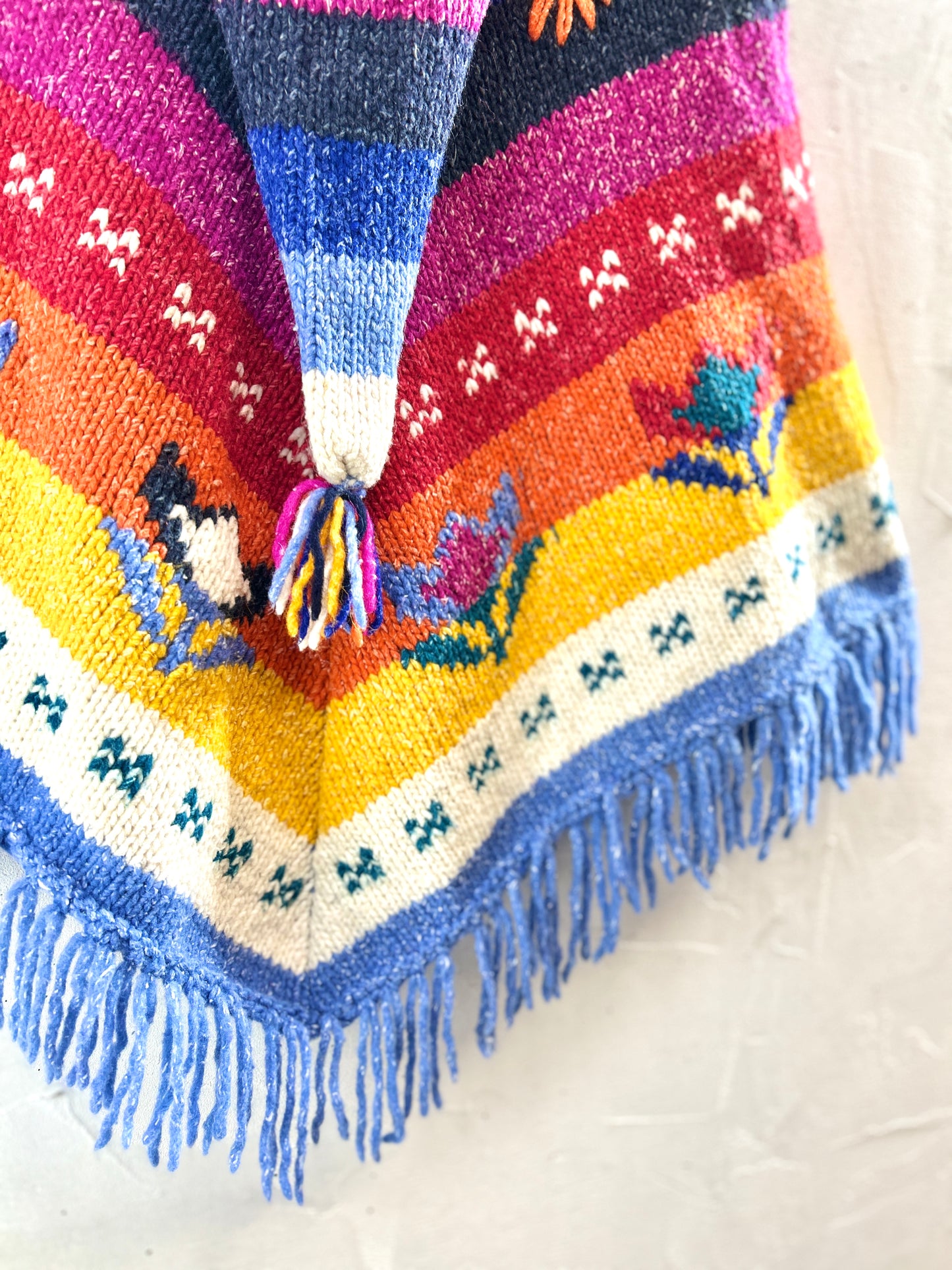 Vintage Knit Poncho [K30734]