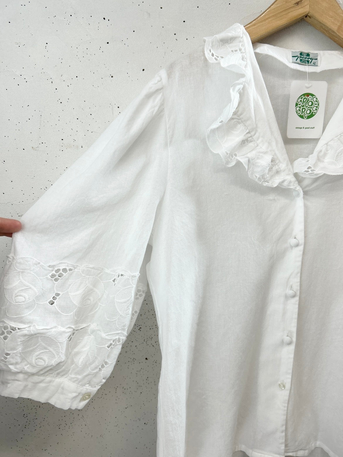 Vintage White Blouse [D32076]