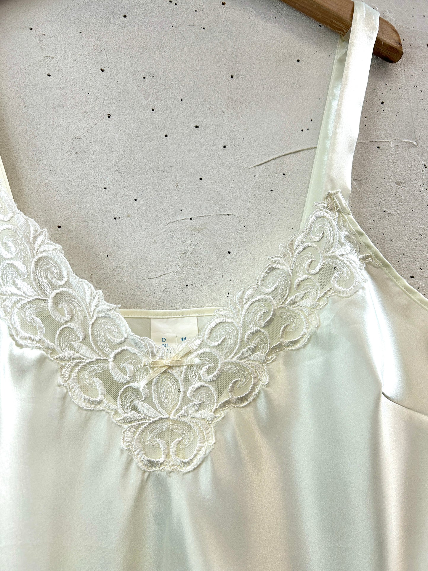Vintage Camisole Tops [H33363]