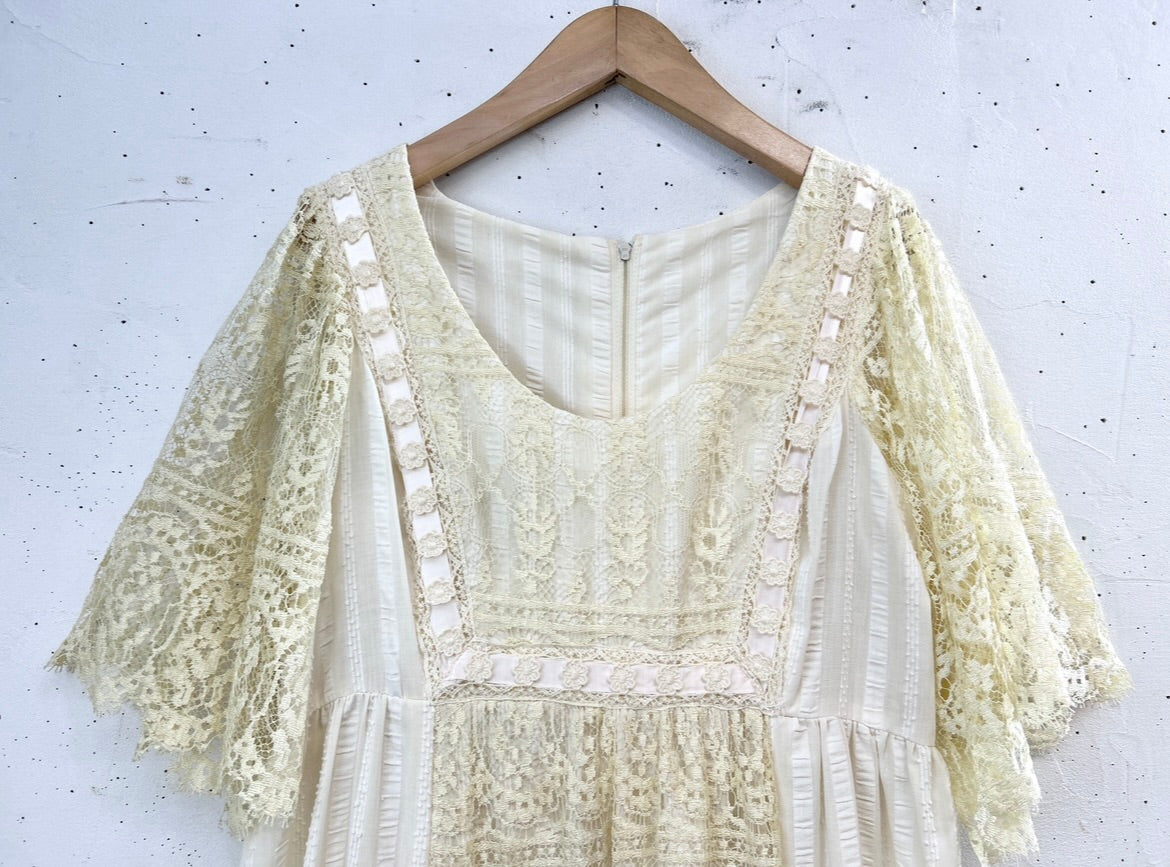 Vintage Lace Dress [E32305]