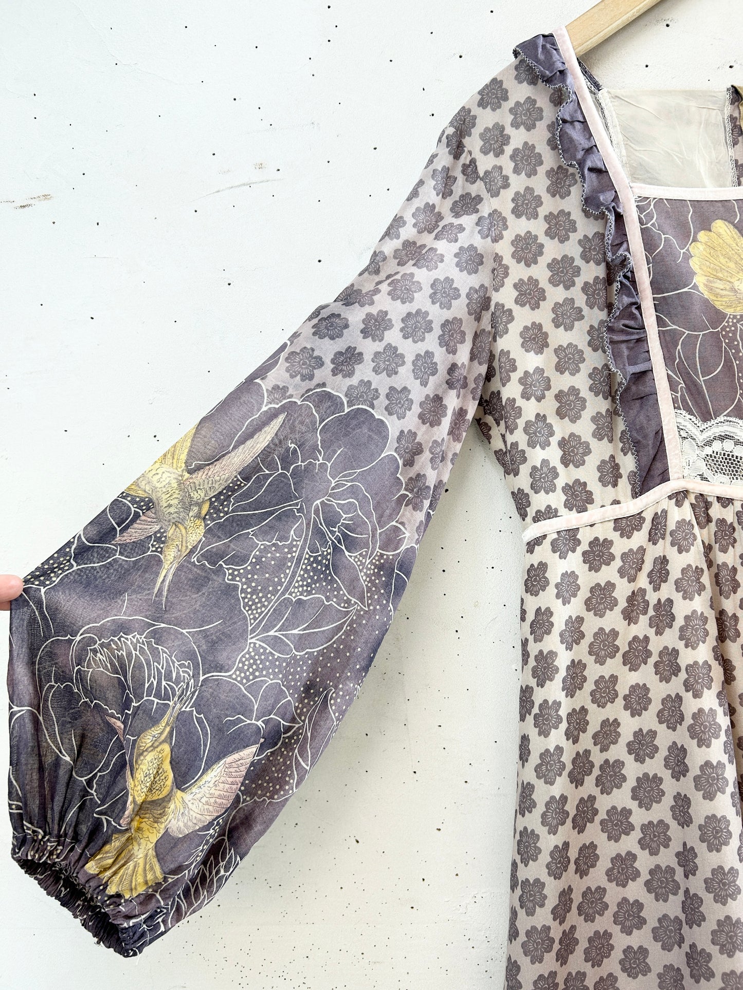 '70s Vintage Dress [J30641]