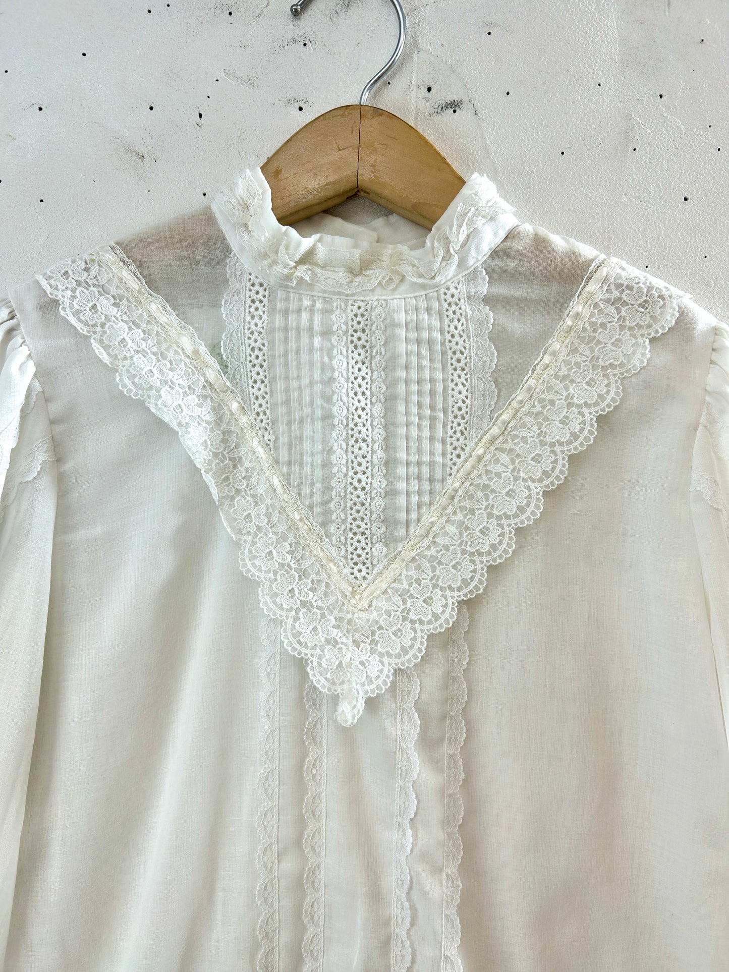 '70sVintage White Blouse 〜GUNNIES〜 [I30321]