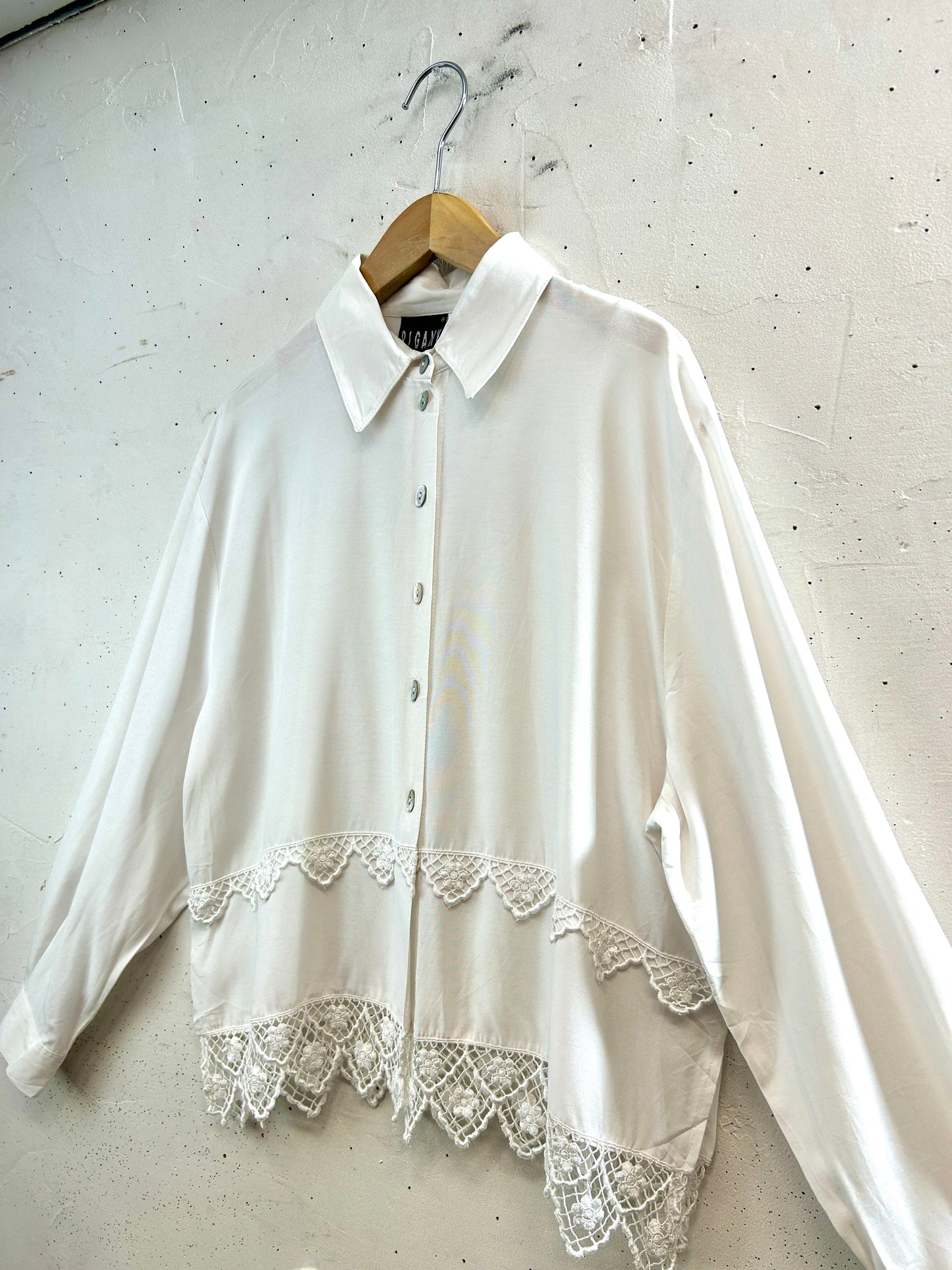 Vintage White Shirt  [L31023]