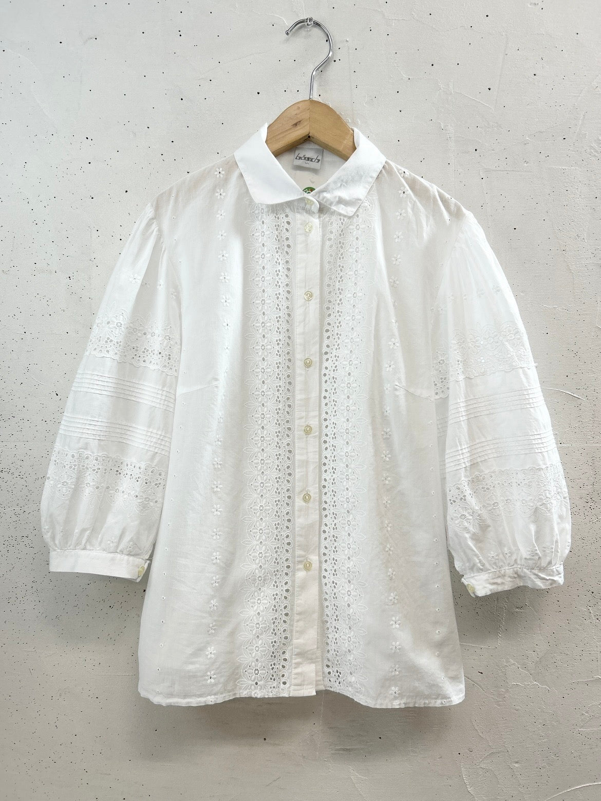 Vintage White Blouse [D32078]