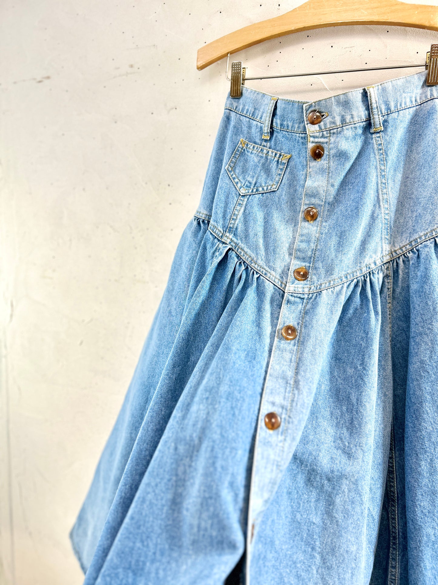 Vintage Denim Skirt MADE IN AUSTRALIA [J30669]