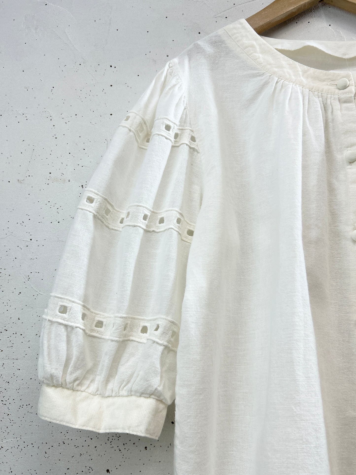 Vintage White Blouse [C31843]