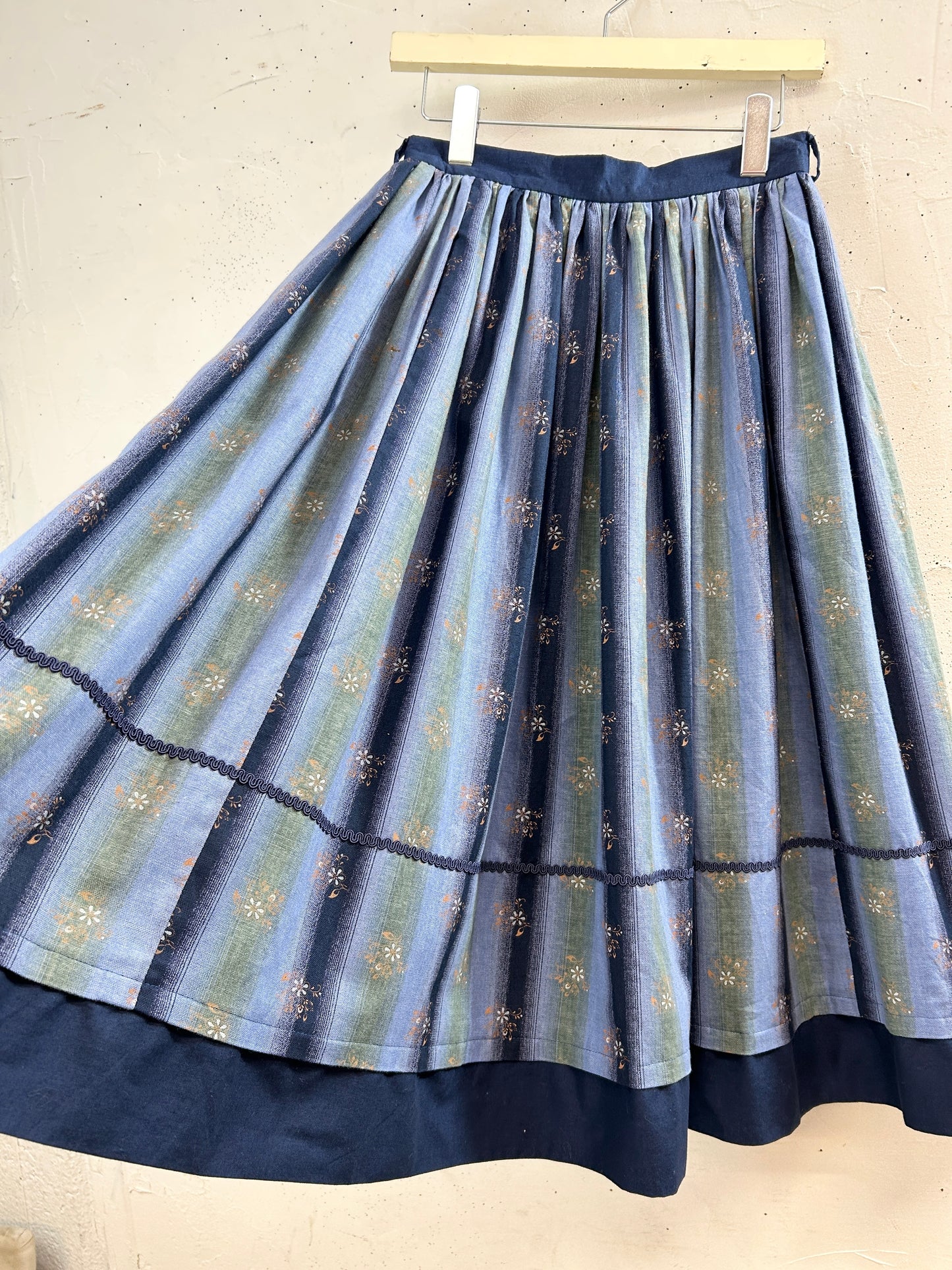 Vintage Tyrol Skirt [H33352]