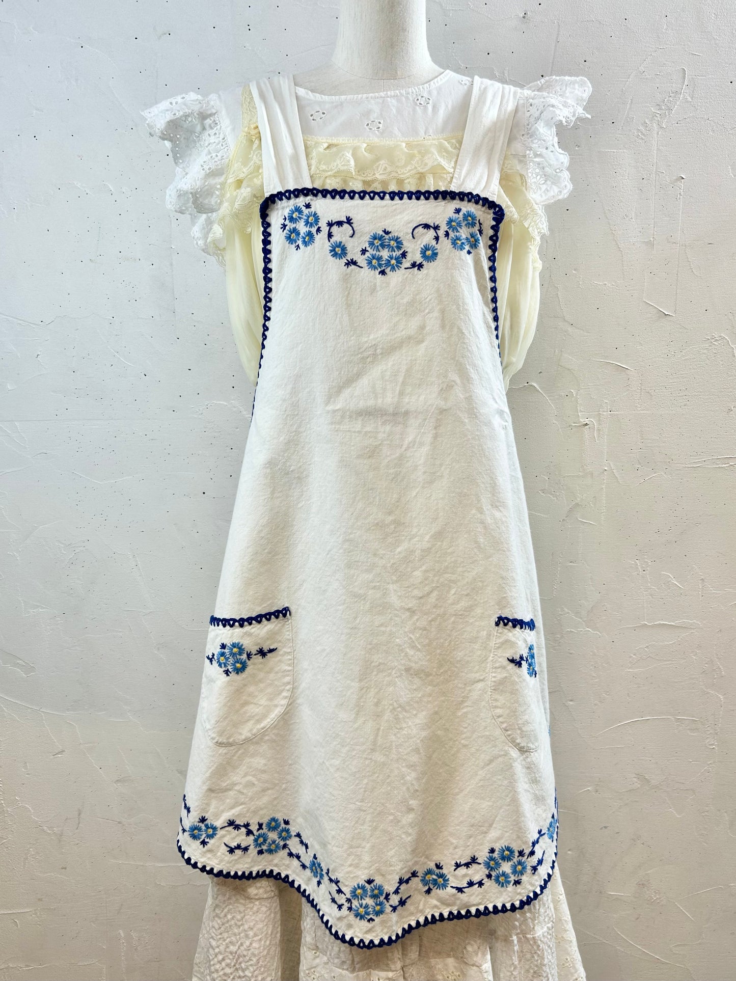 Vintage Embroidery Apron [G30718]