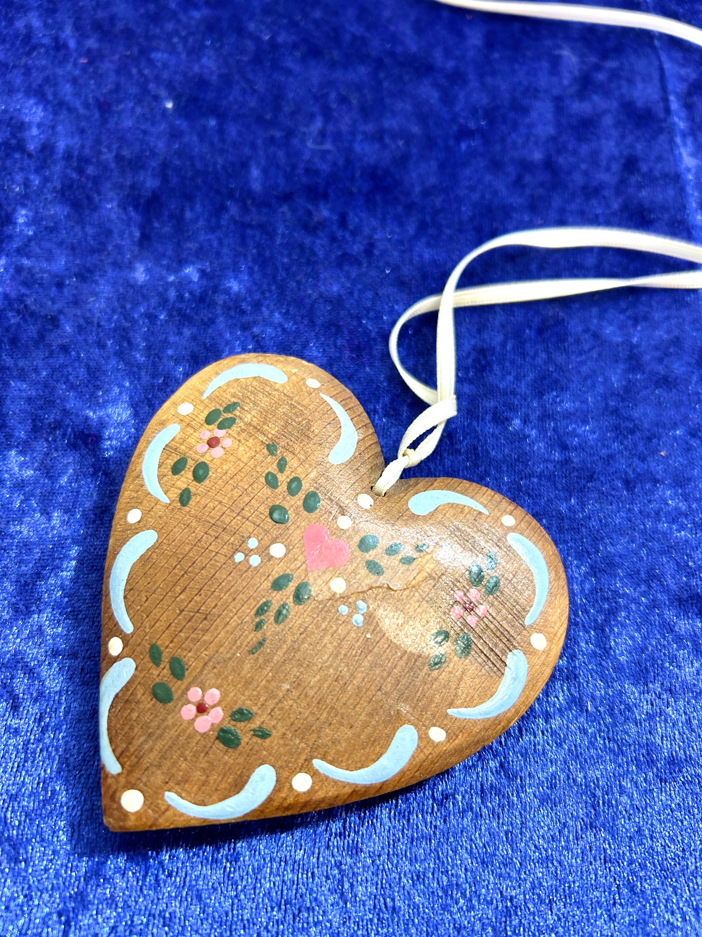 Vintage wood pendant [I30342]