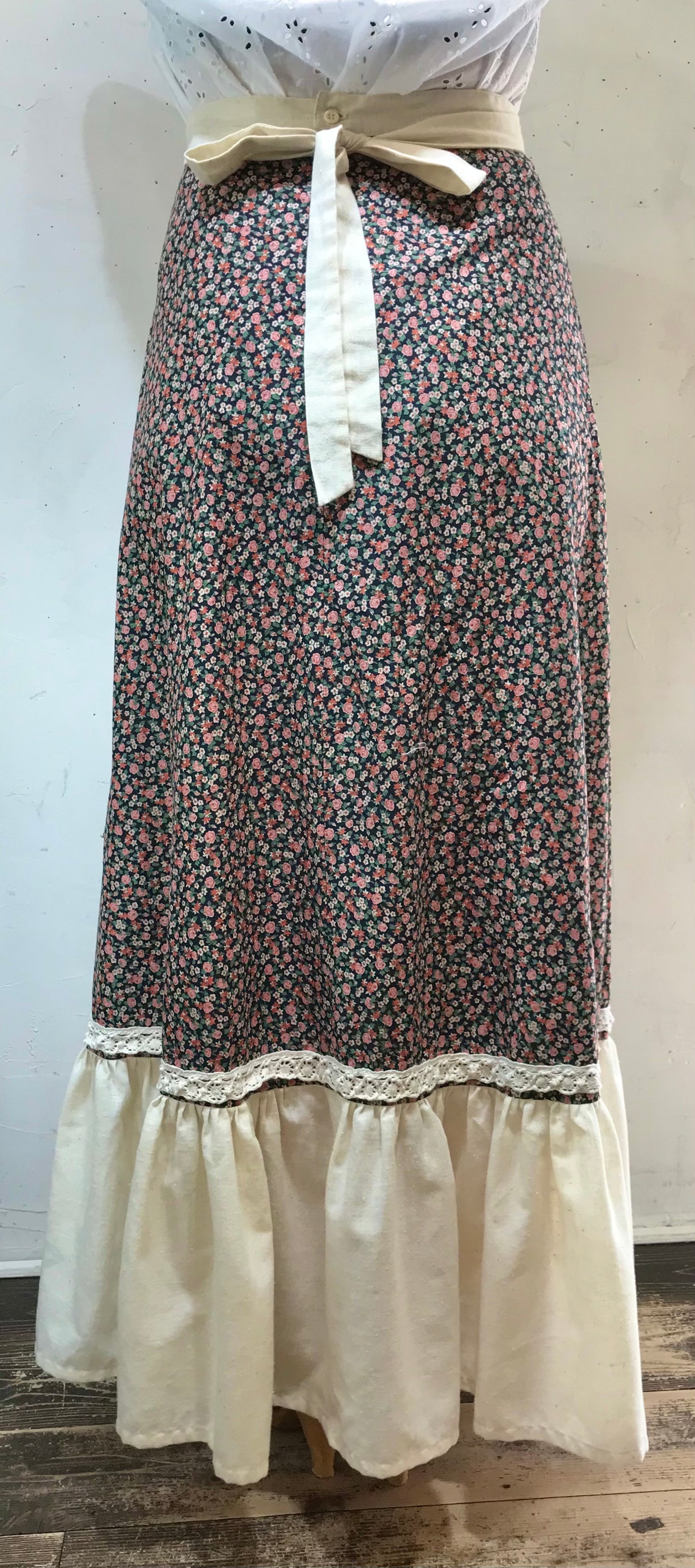 ’70s Vintage Skirt [G24571]