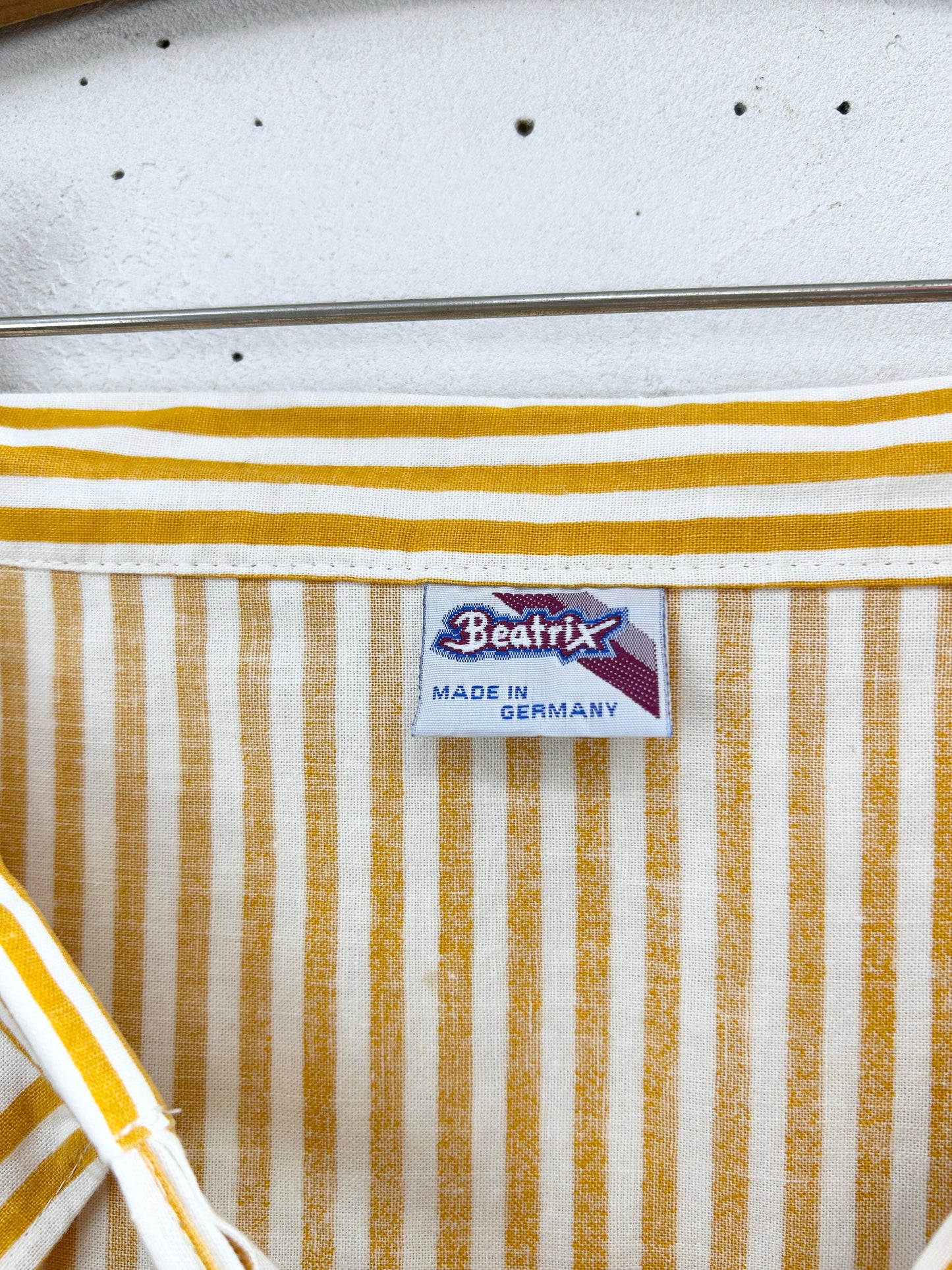 Vintage Apron [H33547]