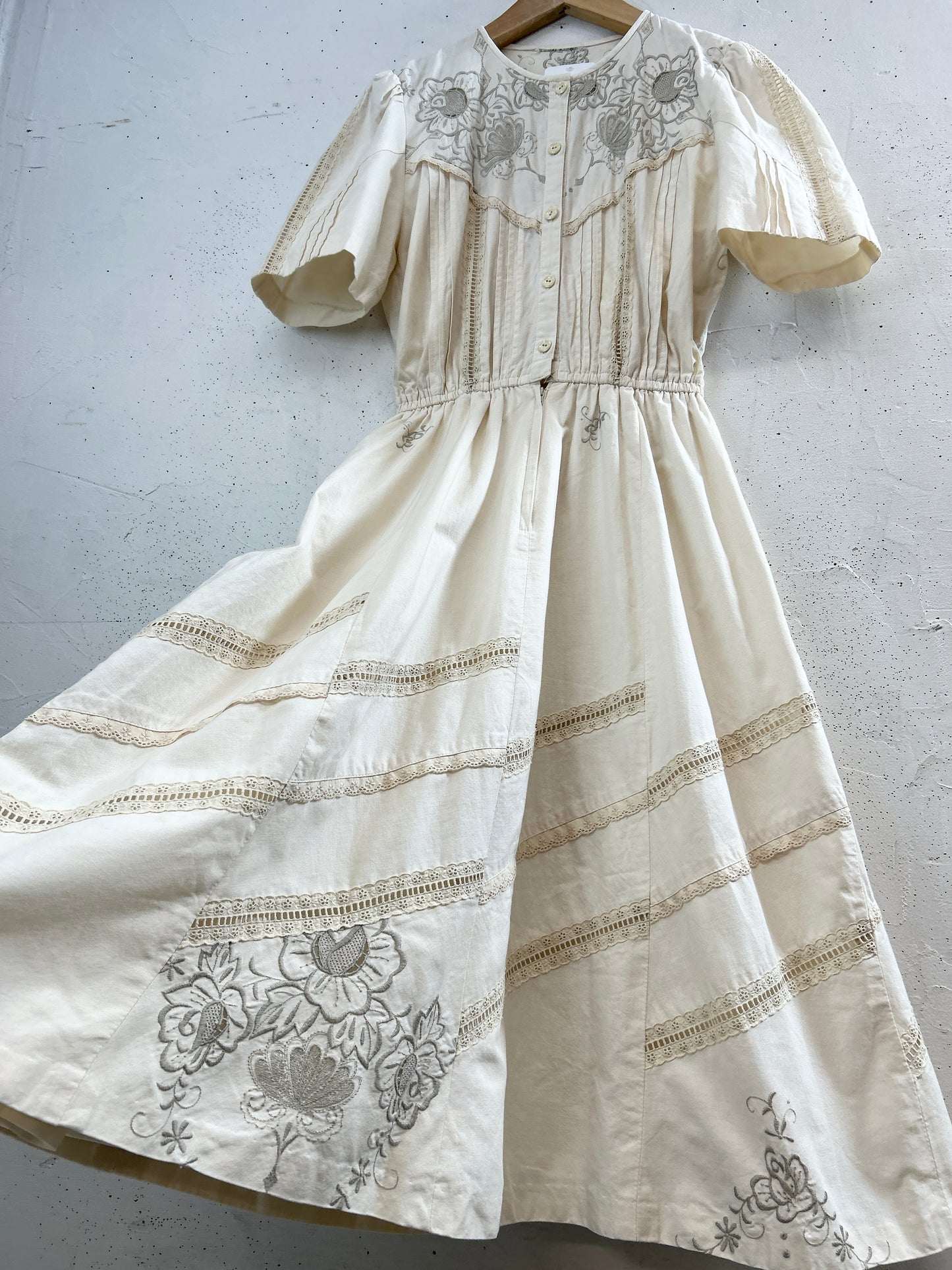 Vintage Dress [I33682]