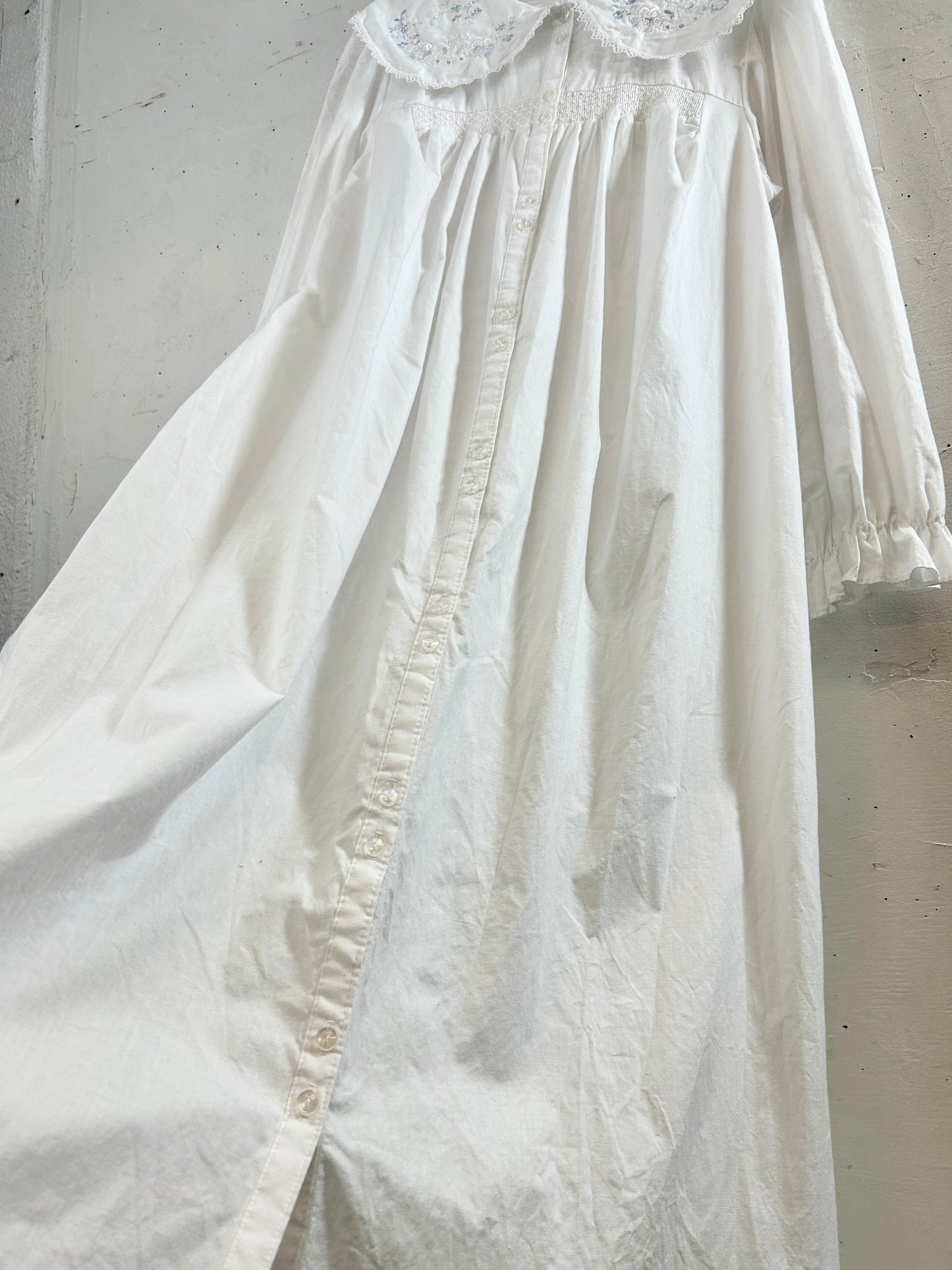 Vintage White Dress [H30889]