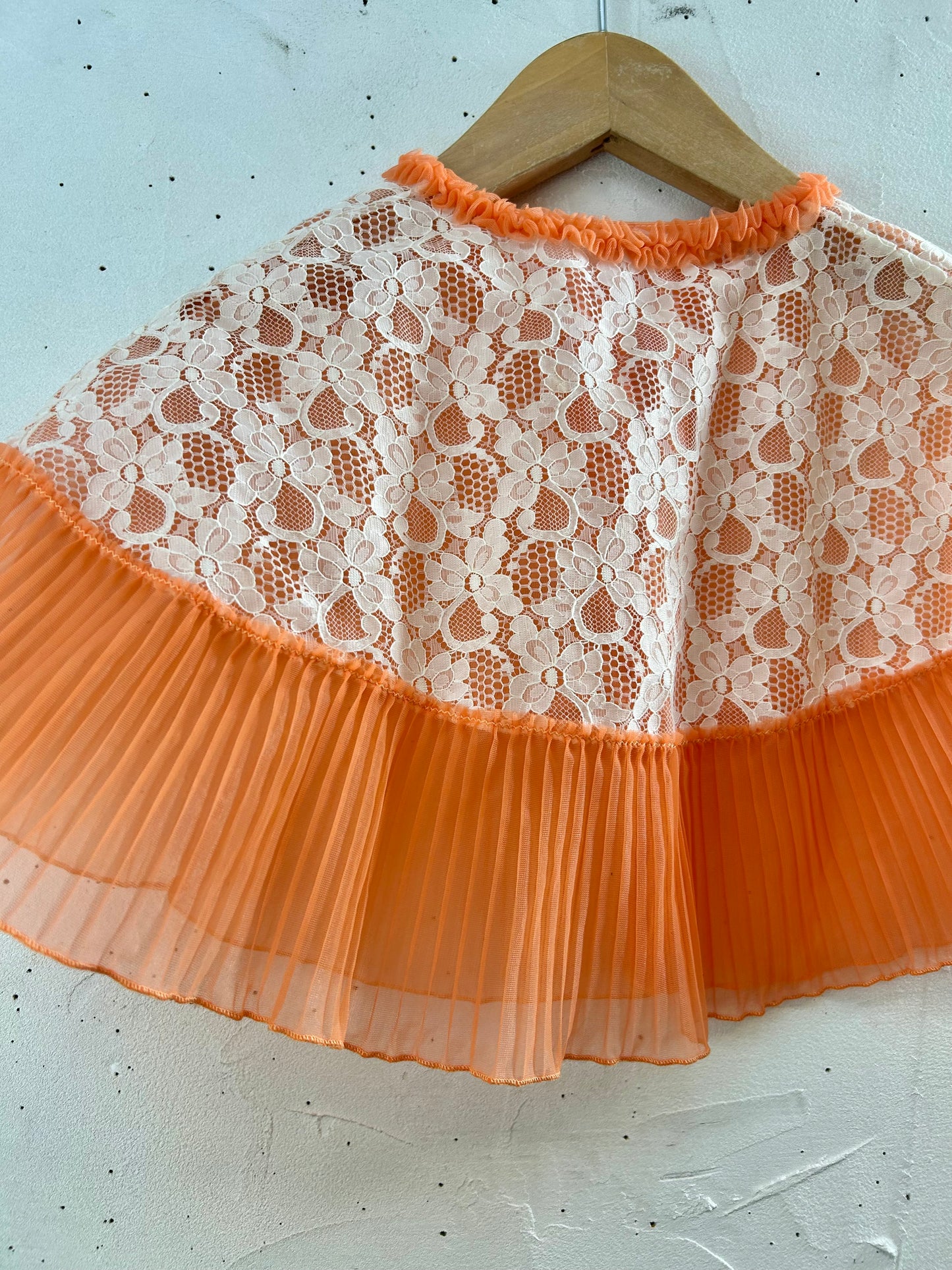 Vintage Lace Short Cape [G30778]