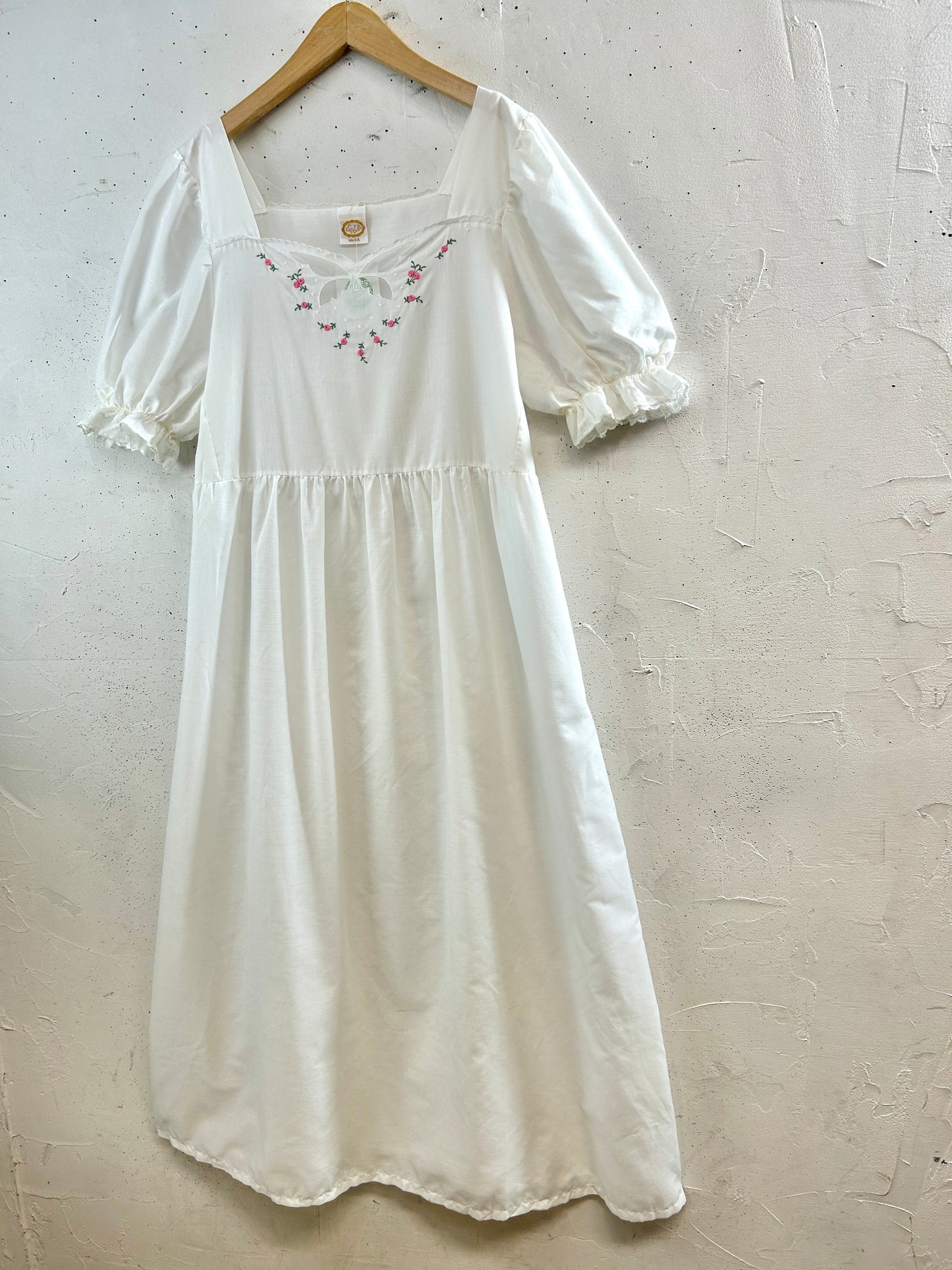 Vintage White Dress [F32871]