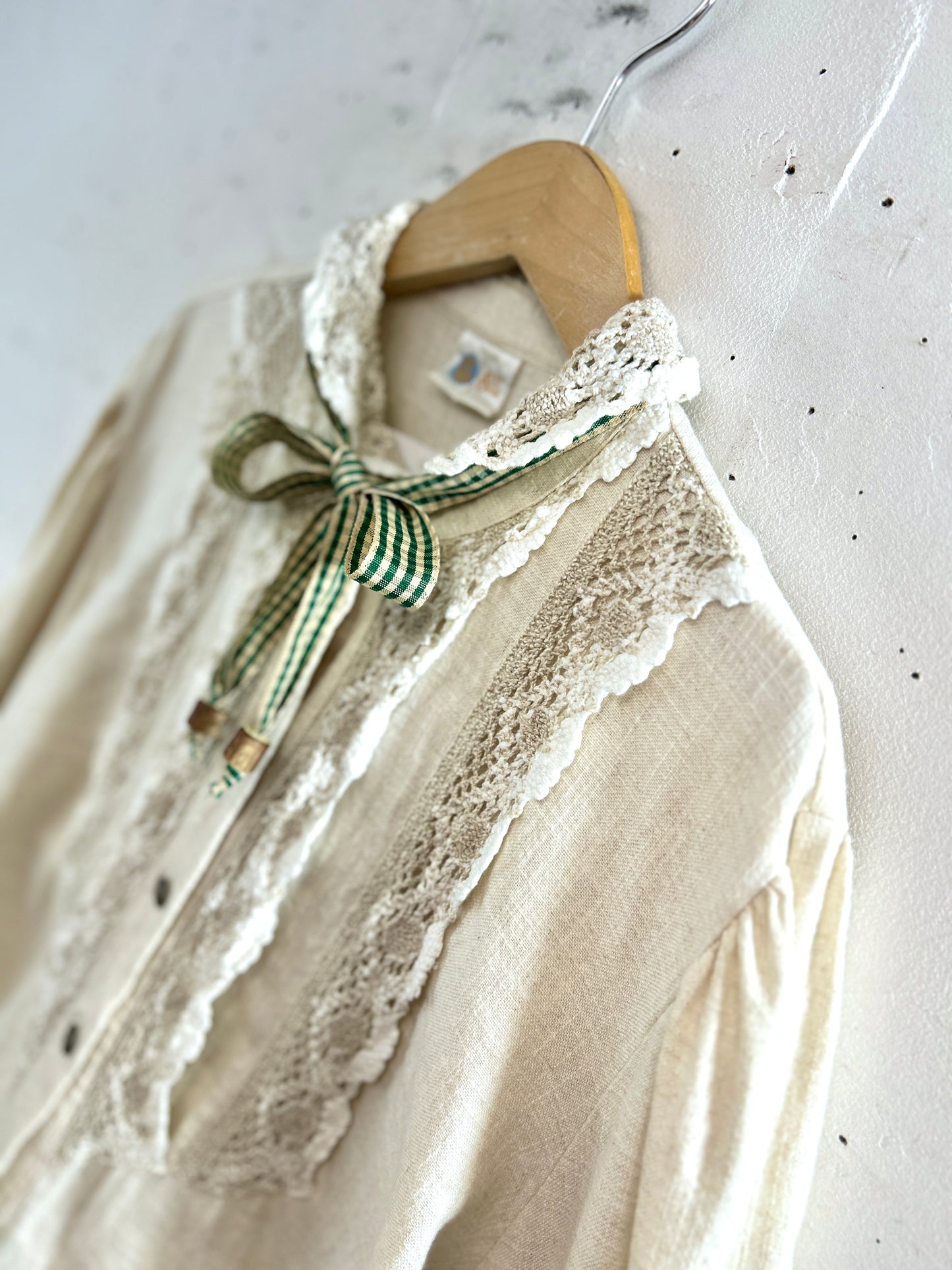Vintage Tyrol Blouse  [A31295]
