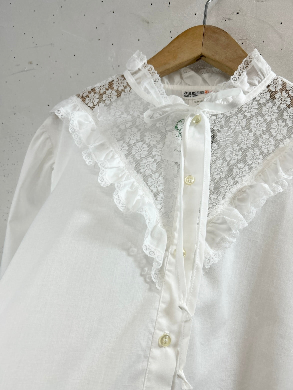 Vintage White Blouse [E32317]
