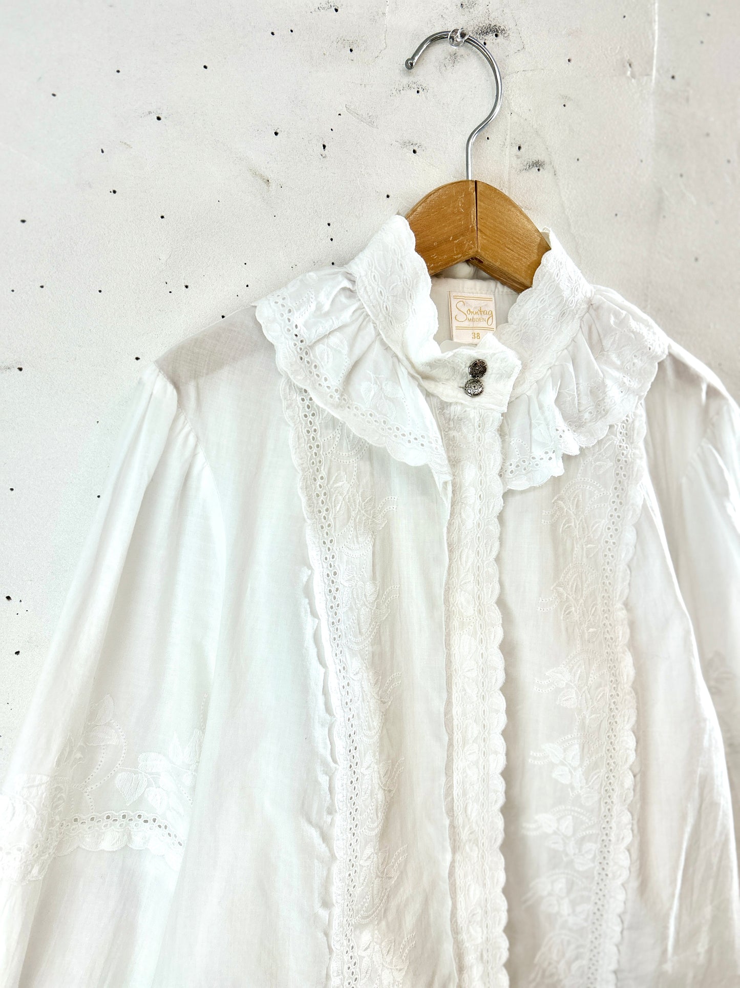 Vintage White Blouse [J30657］