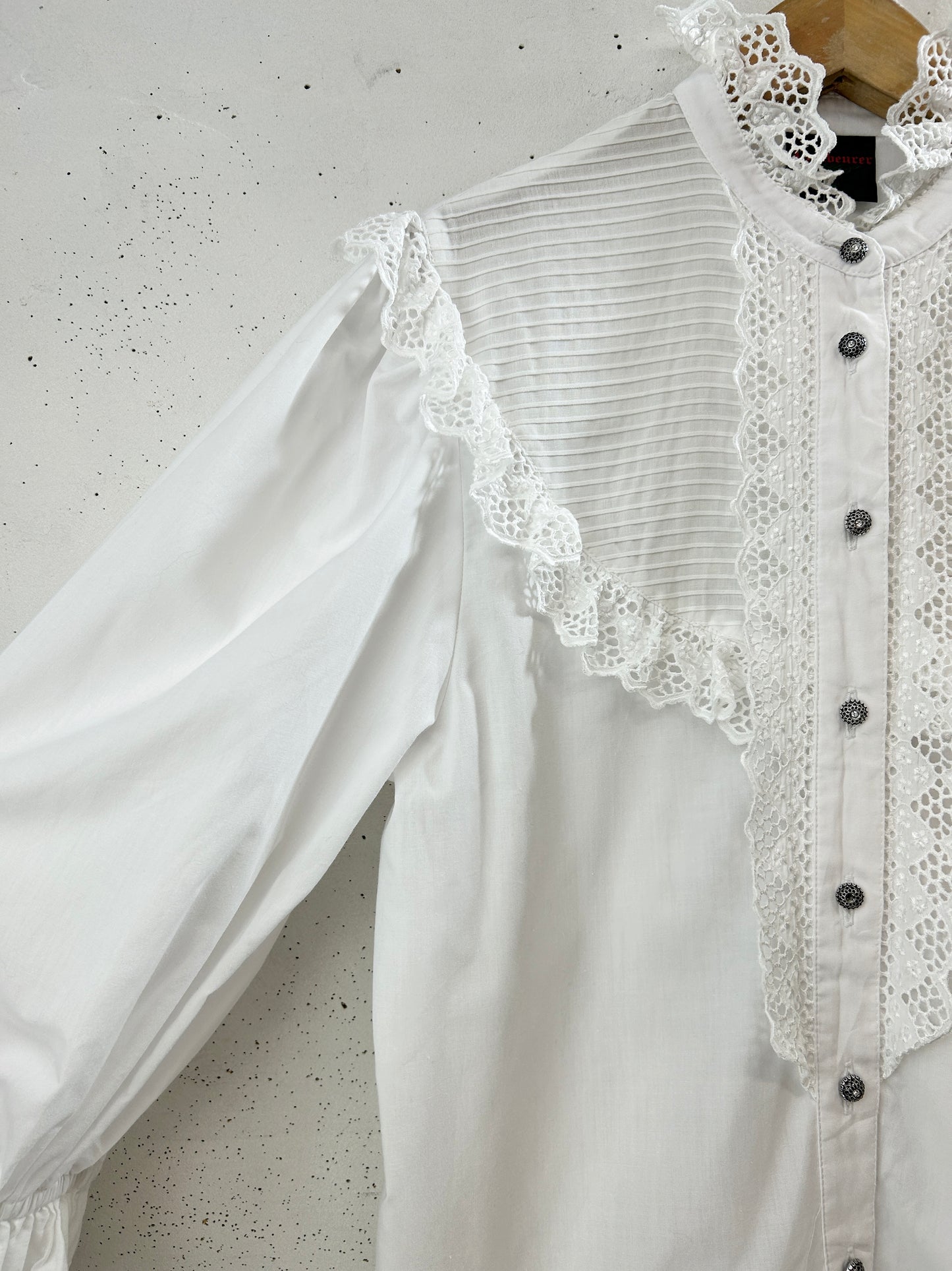 Vintage Tyrol Blouse [G32990]