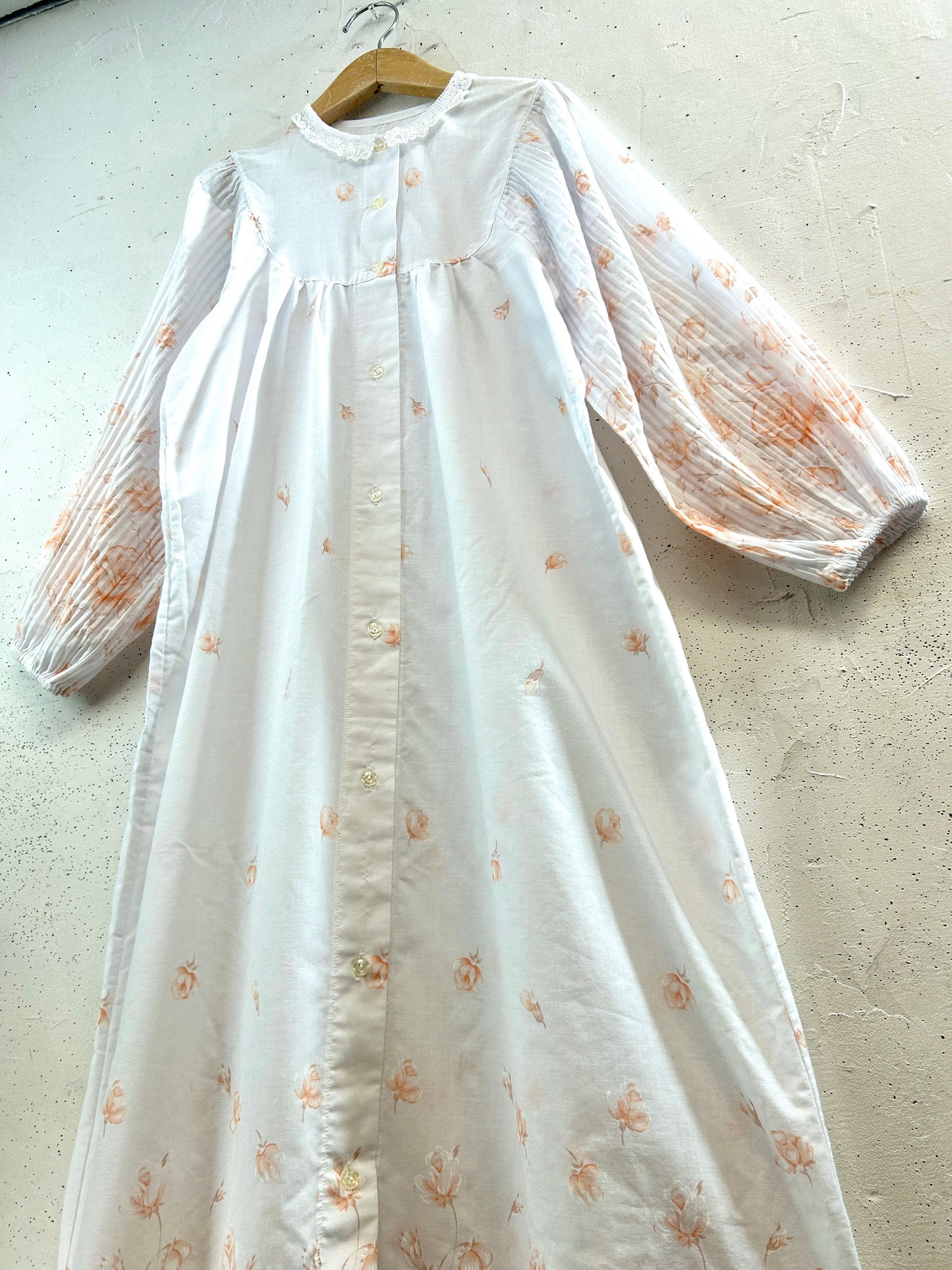 Vintage White Dress [B31692]