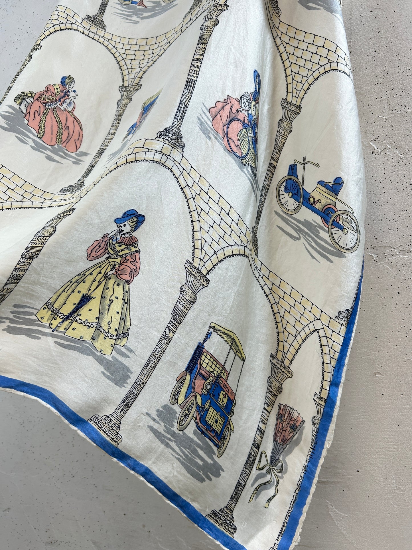 Vintage Scarf [G33297]