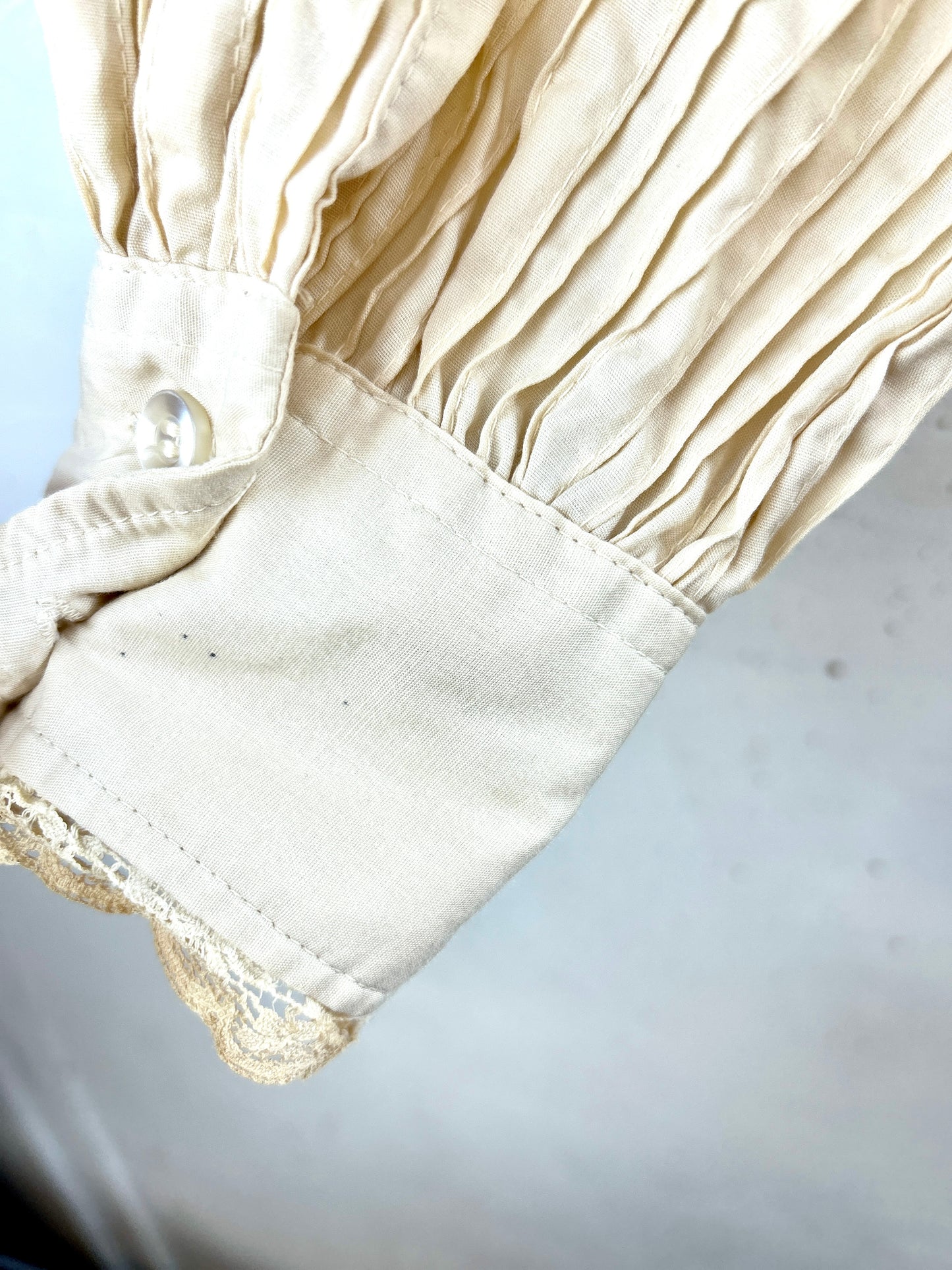 Vintage White Blouse [H30895]
