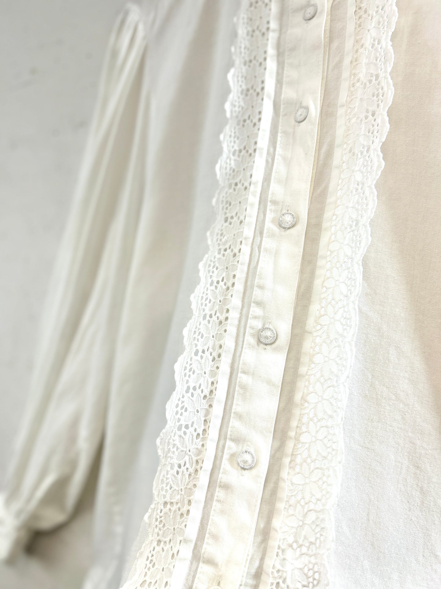 Vintage Tyrol Blouse [A31436]