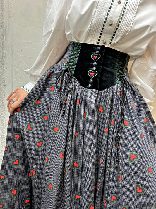 Vintage Heart & Plaid Skirt [H24843]