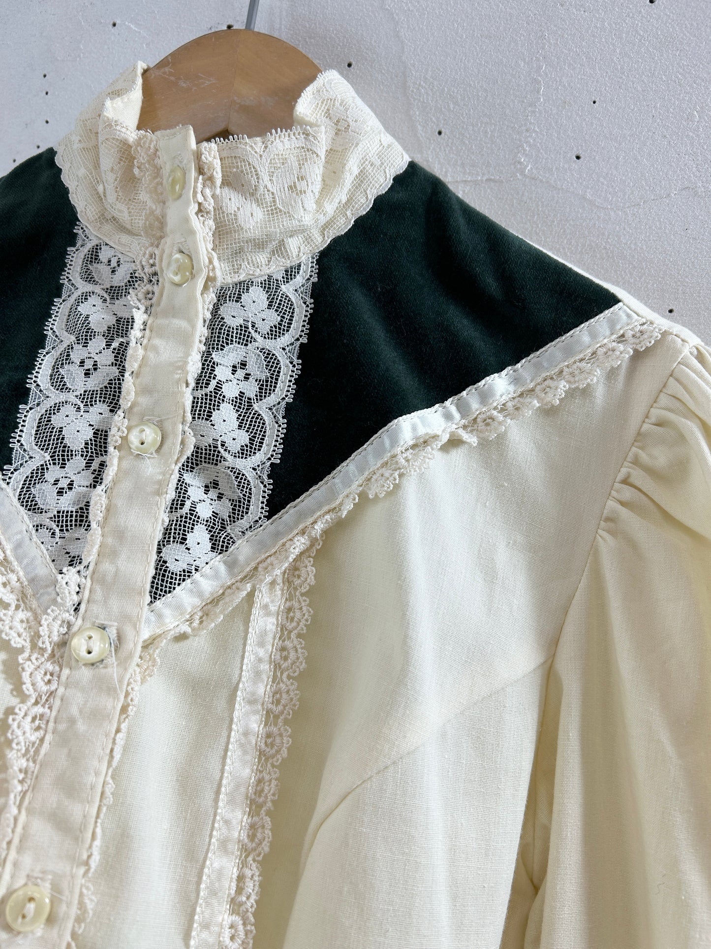 '70s Vintage Blouse 〜GUNNE SAX〜 [H30843]
