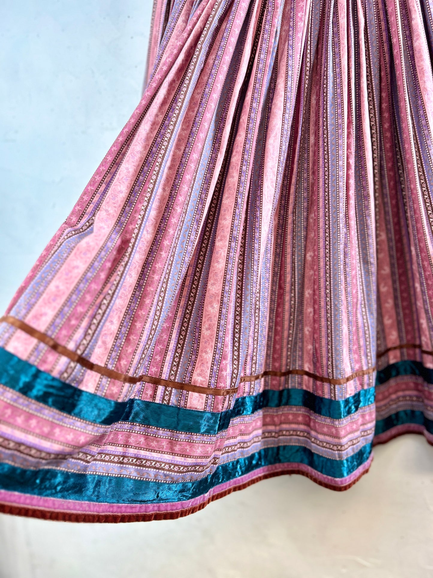 Vintage Tyrol Skirt [I30238]