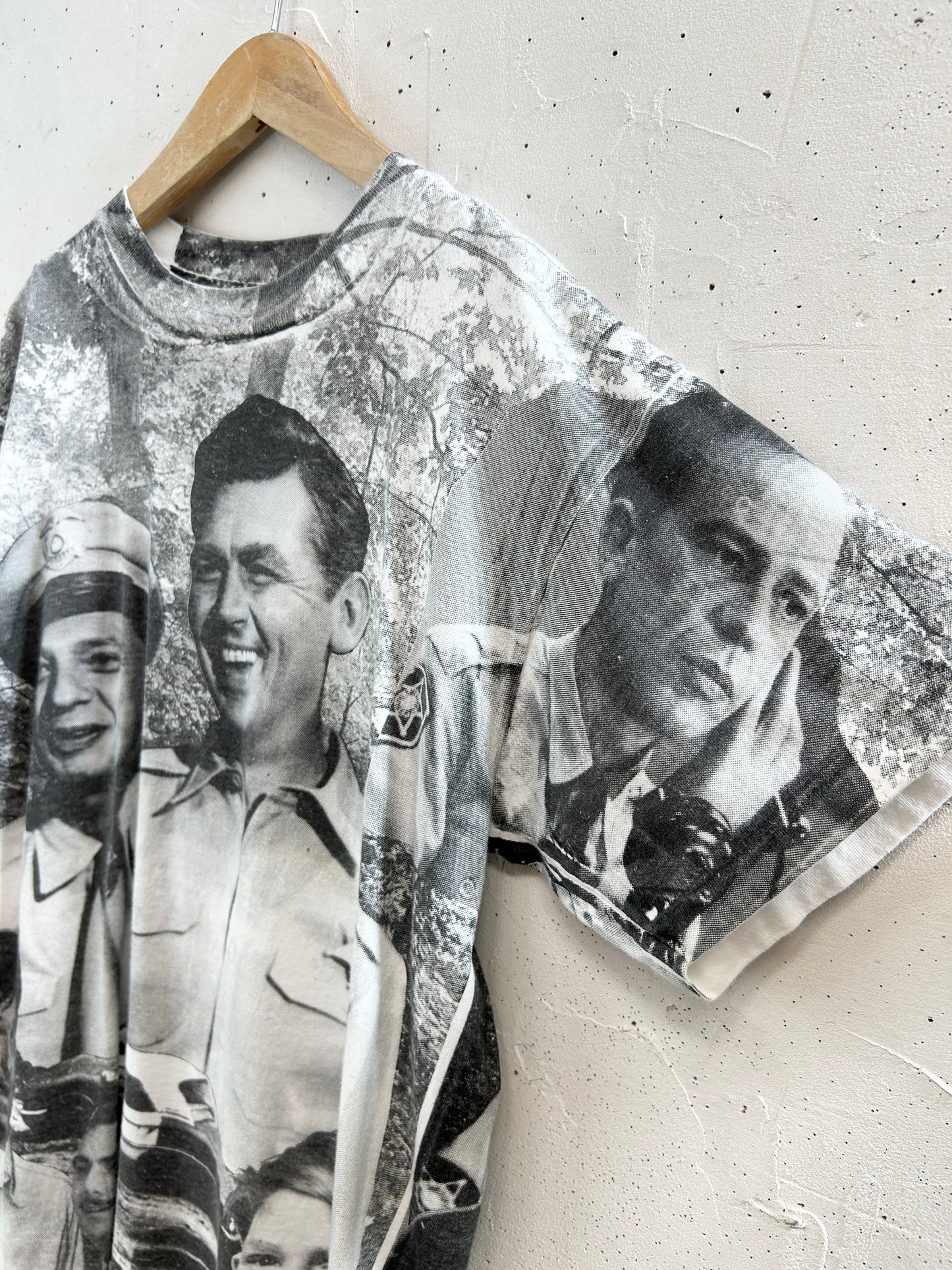 '90s Vintage T-Shirt [G32986]