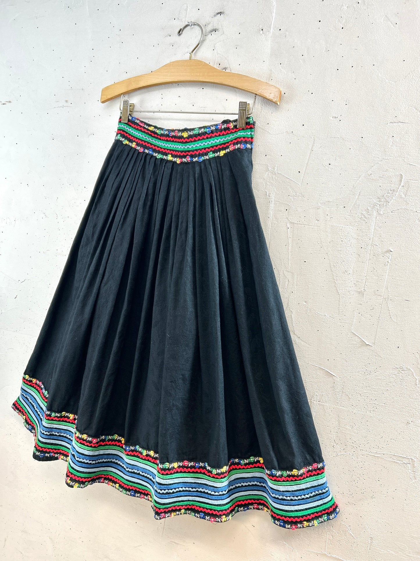 Vintage Tyrol Skirt [J30591]