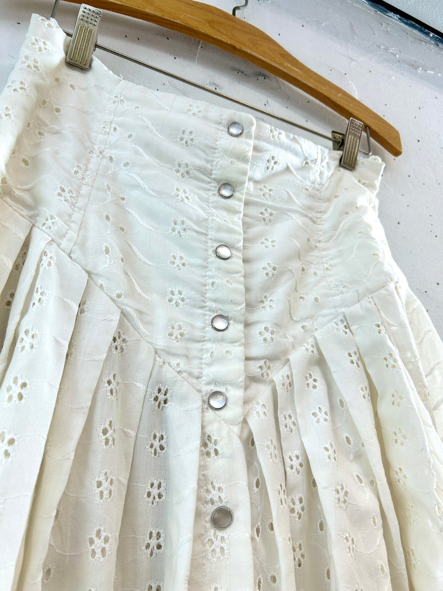 Vintage Cutwork Embroidery Skirt [D32227]