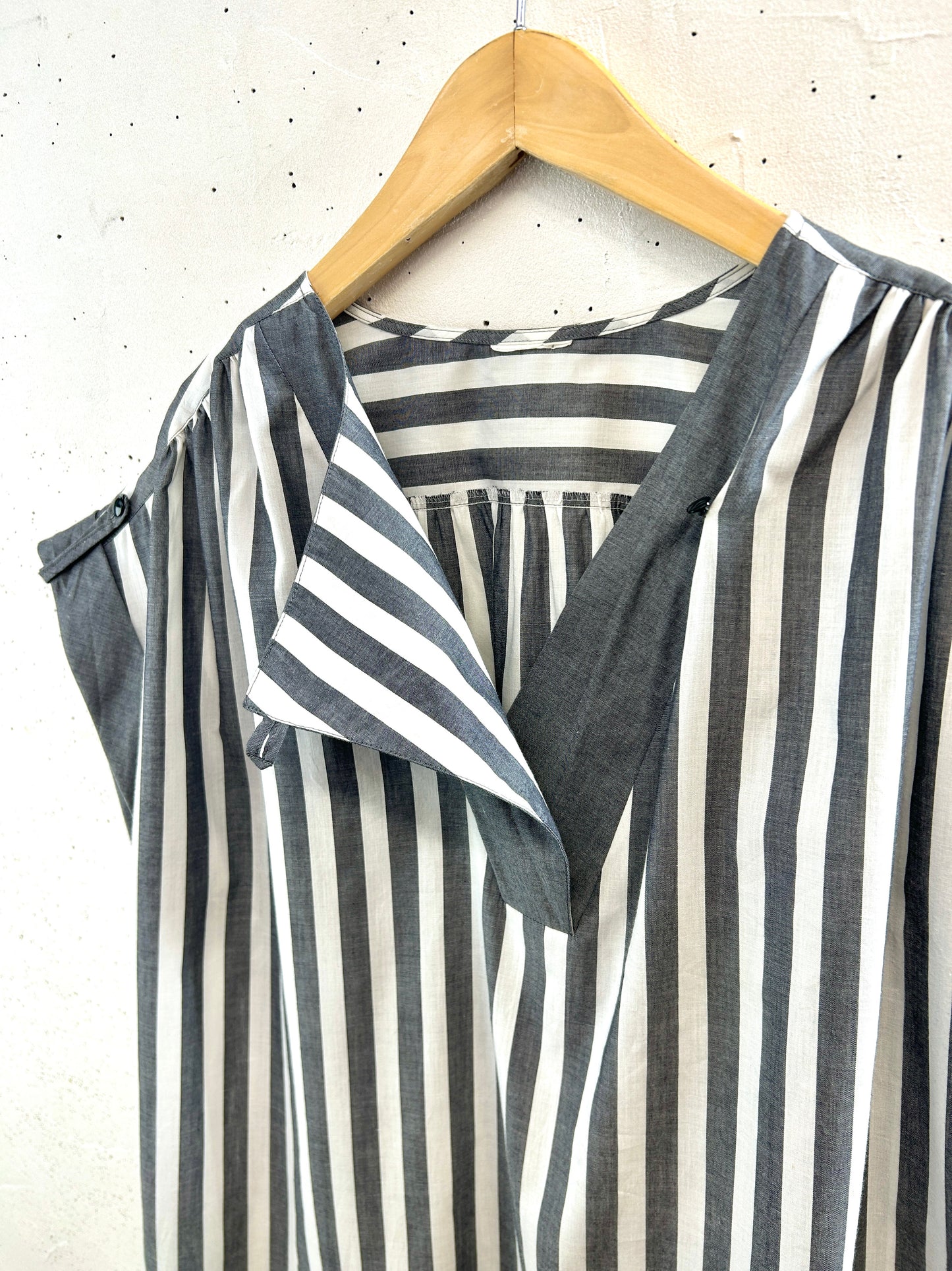 Vintage Tops [D32235]